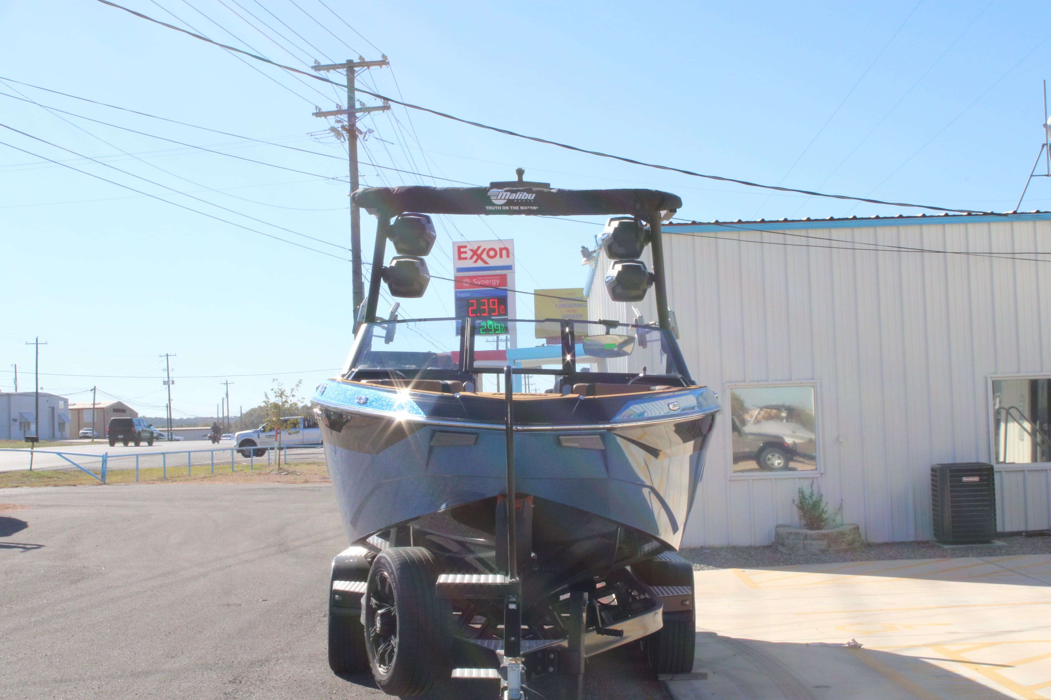 2026 Malibu Boats Wakesetter 25 LSV-3