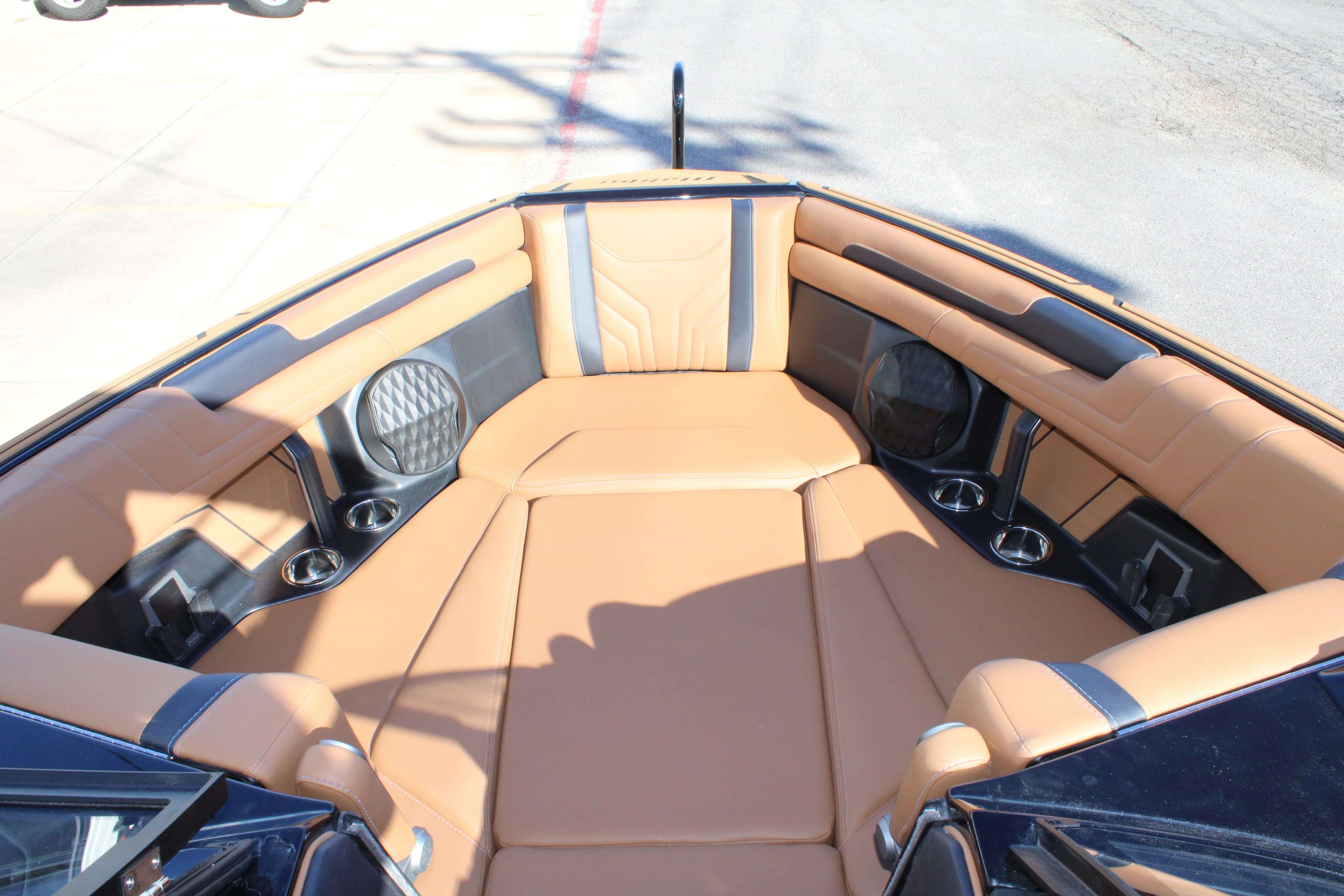 2026 Malibu Boats Wakesetter 25 LSV-16