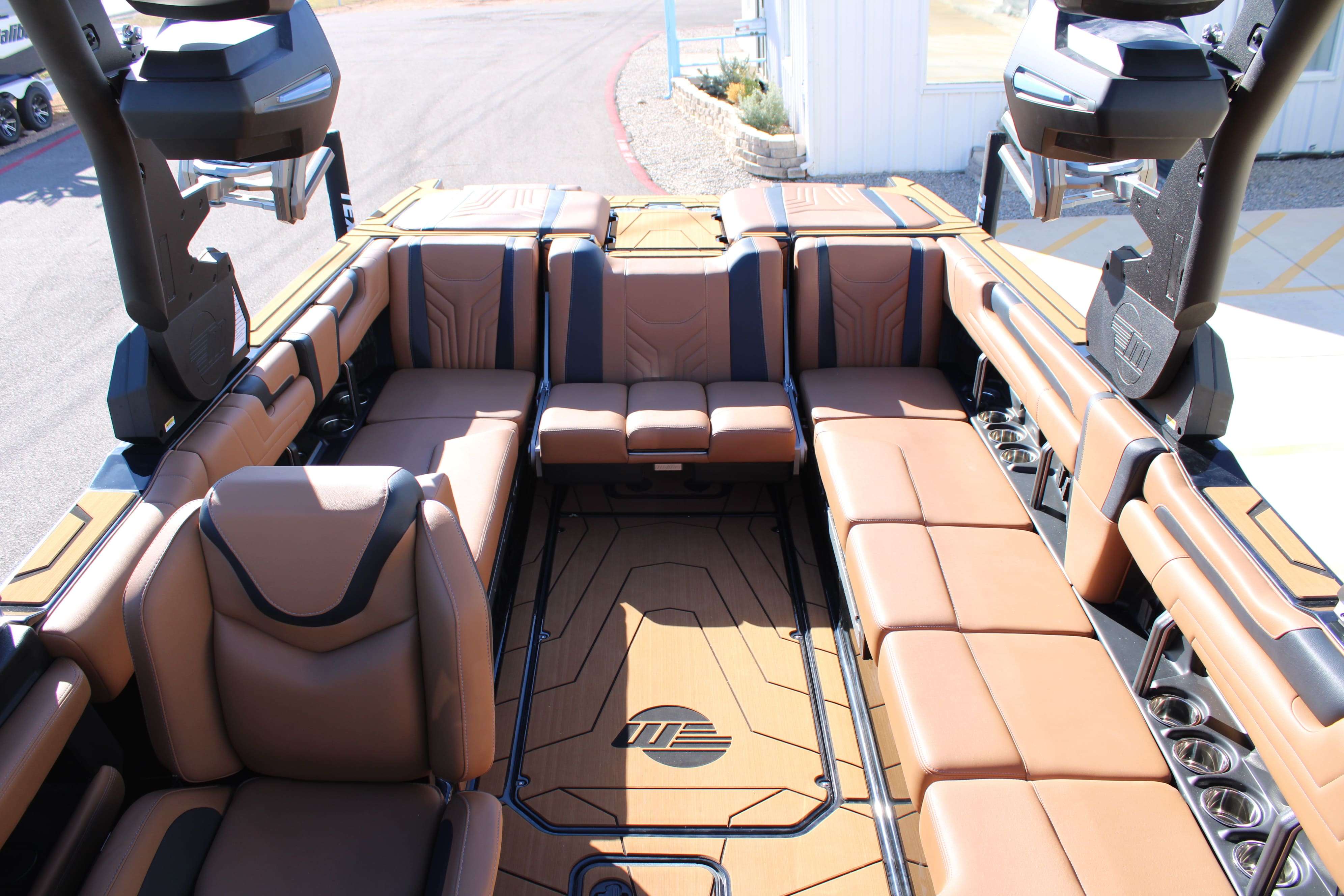 2026 Malibu Boats Wakesetter 25 LSV-17