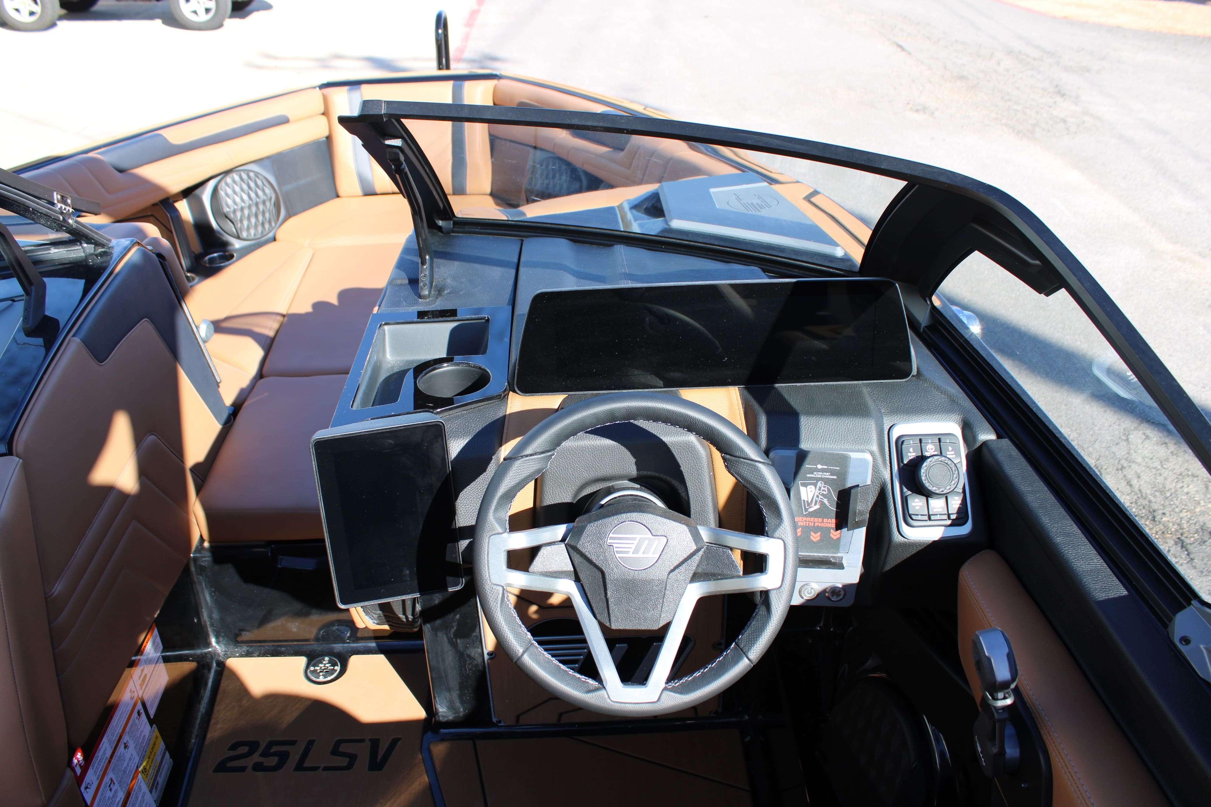 2026 Malibu Boats Wakesetter 25 LSV-18