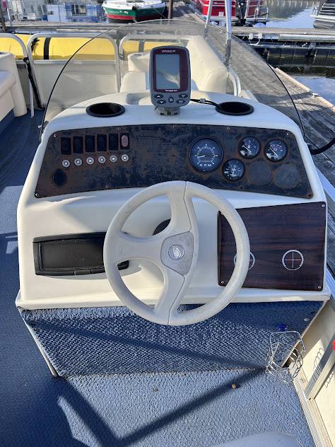 boat-carouselImage-image