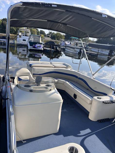 boat-carouselImage-image