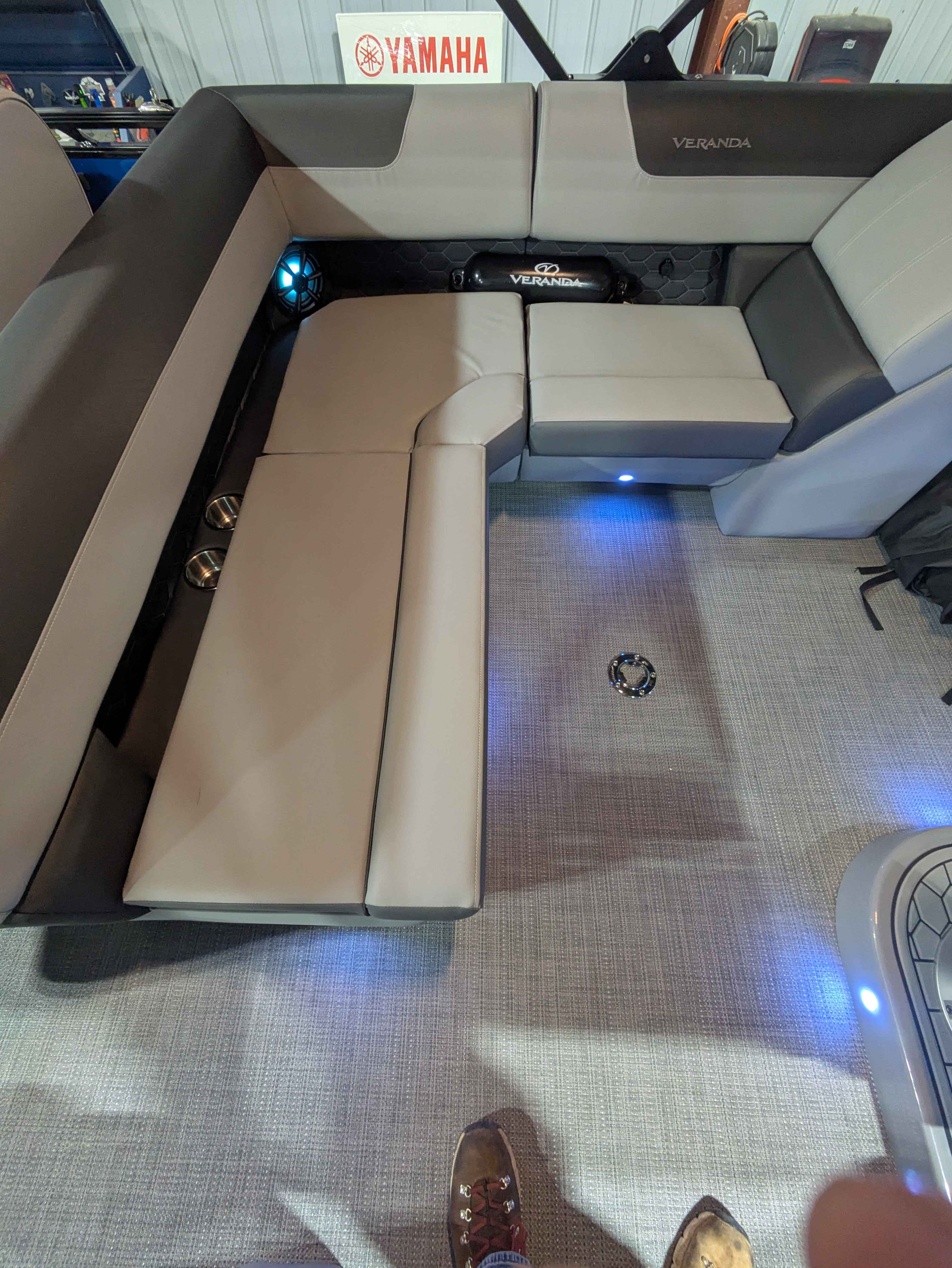 Veranda Relax 235F2-6