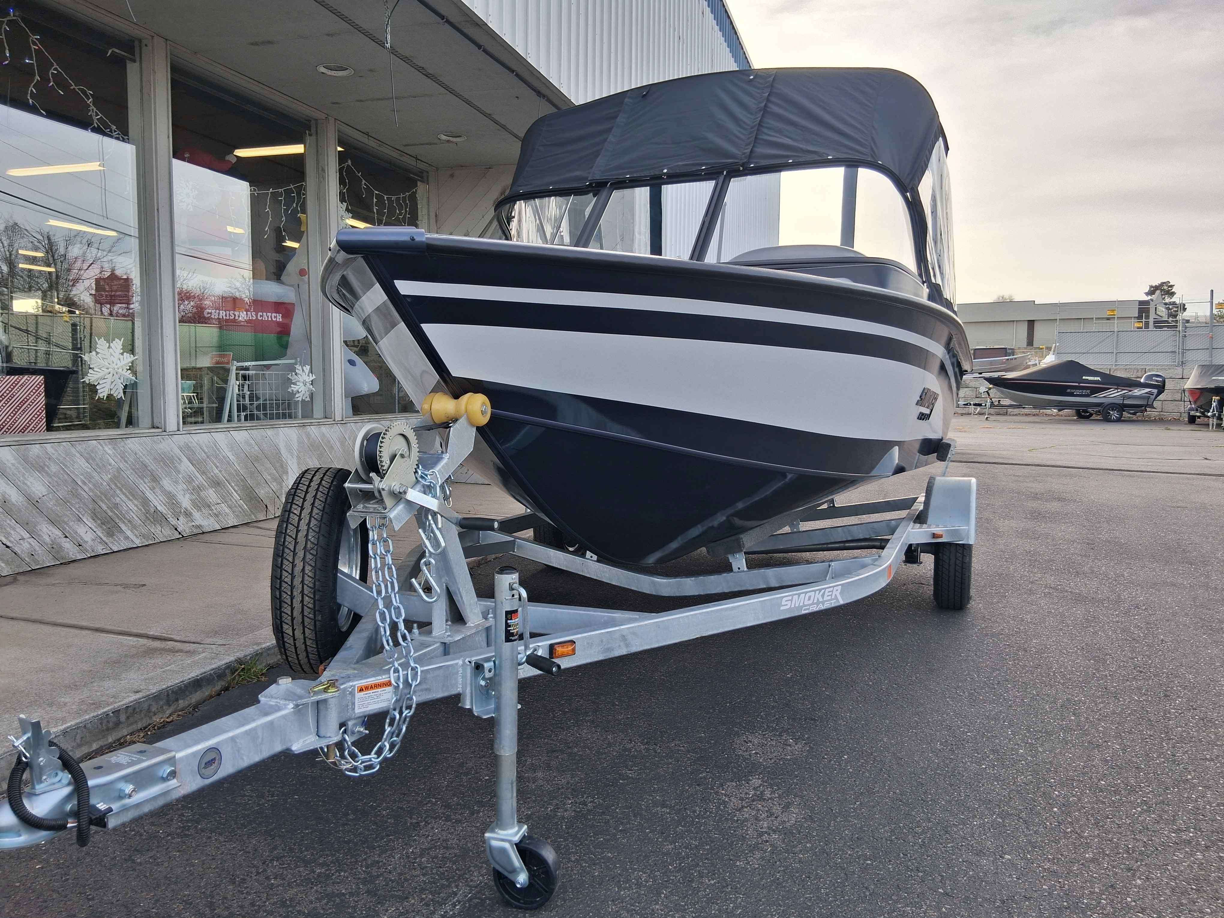  Smokercarft Osprey 162-8