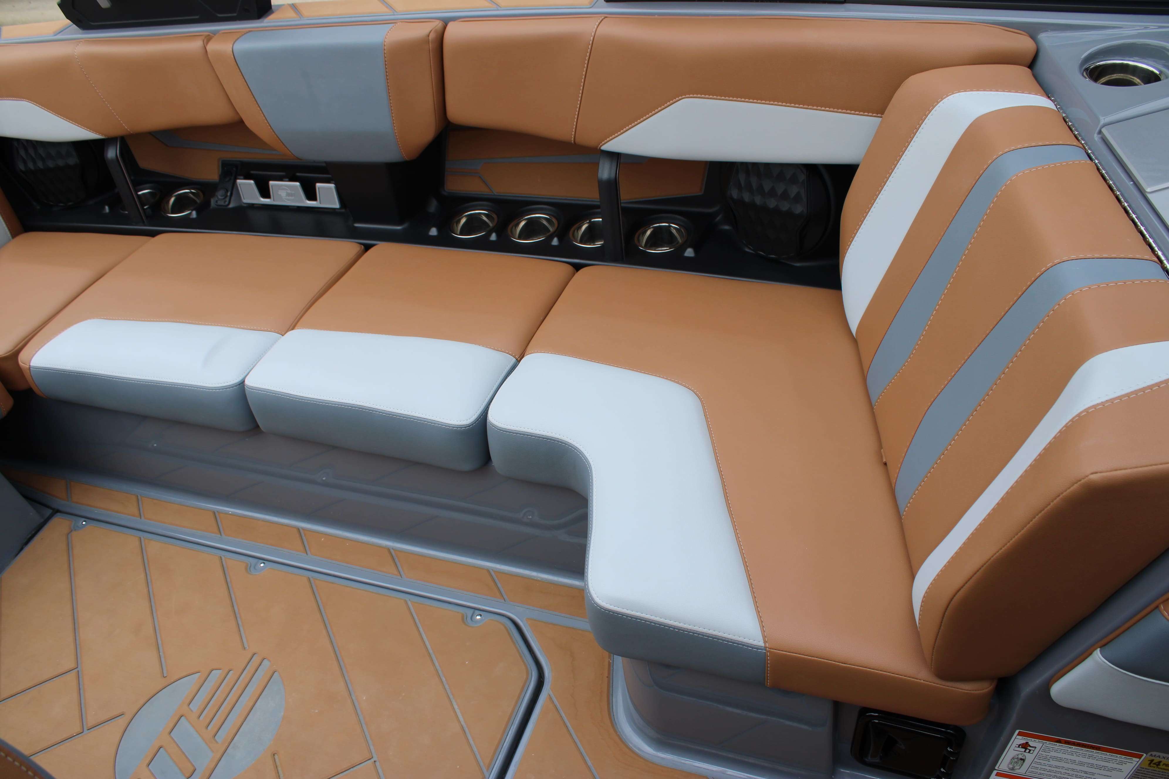 2023 Malibu Boats Wakesetter 22 LSV-15