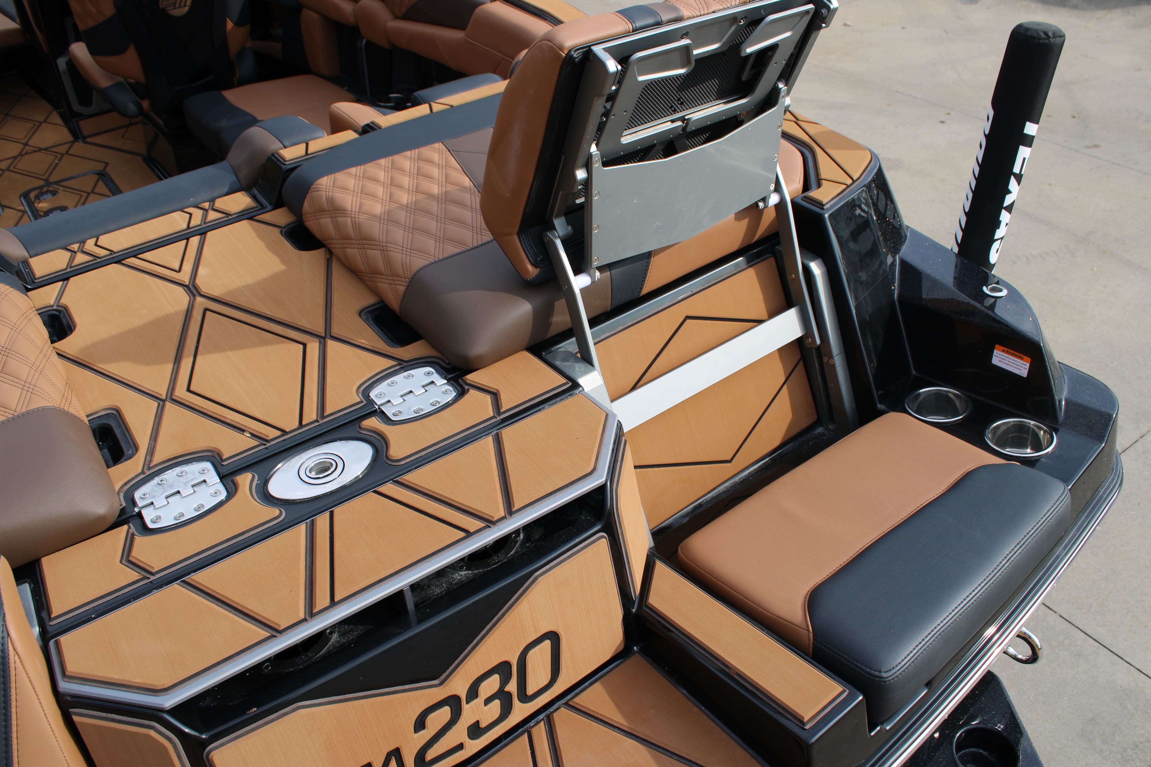 2026 Malibu Boats M230-11