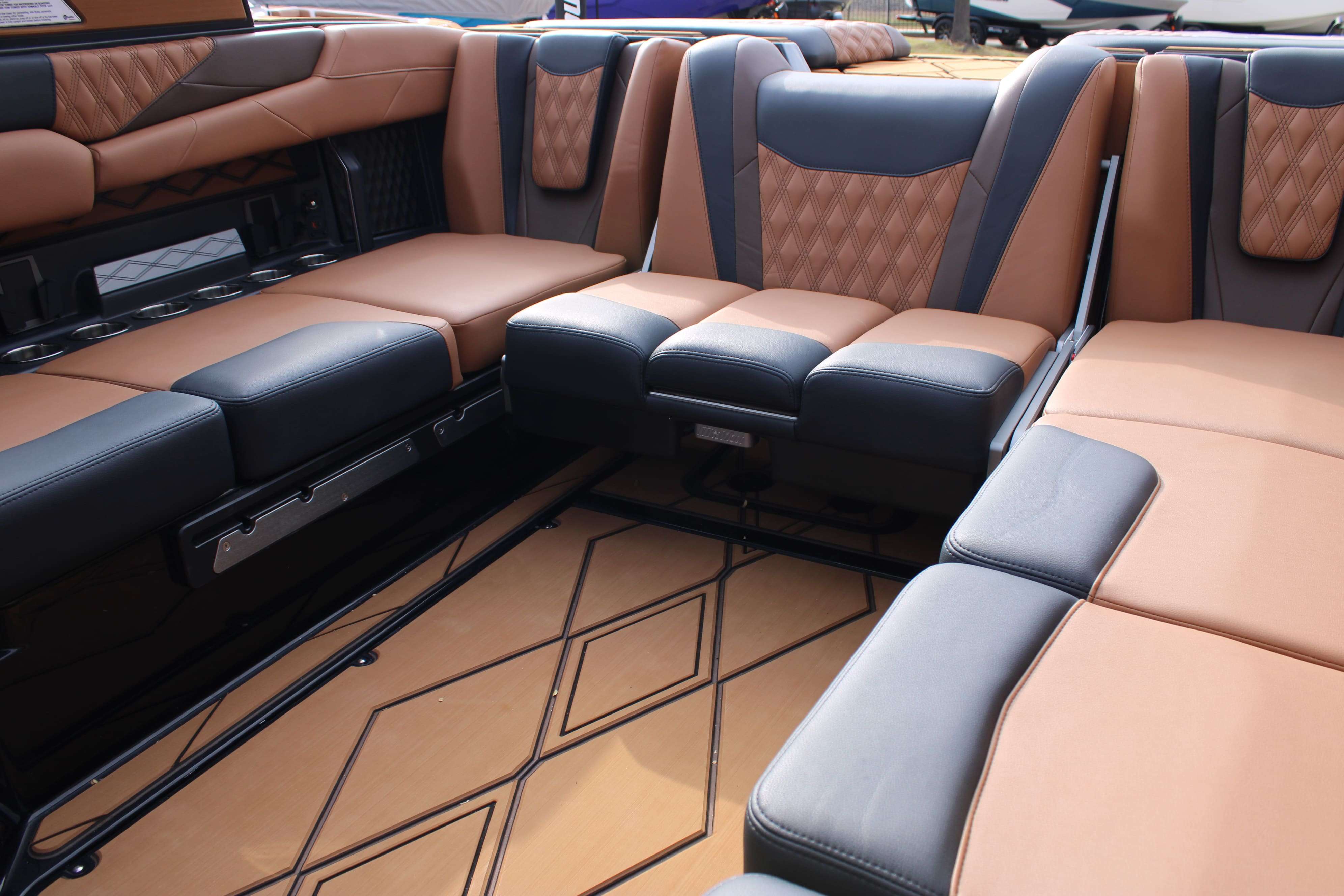 2026 Malibu Boats M230-17