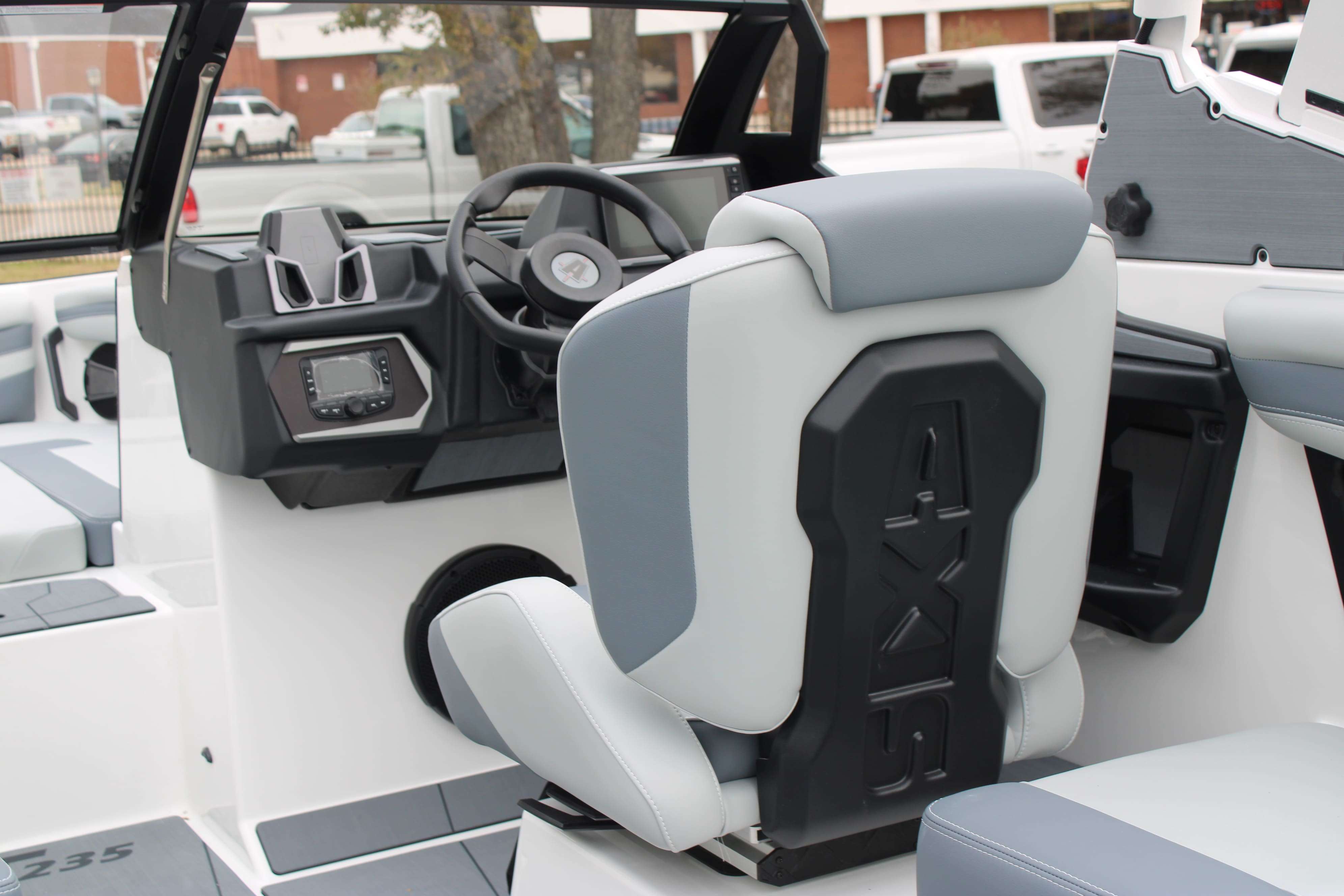 2026 Axis Wake Research Core Series T235-15