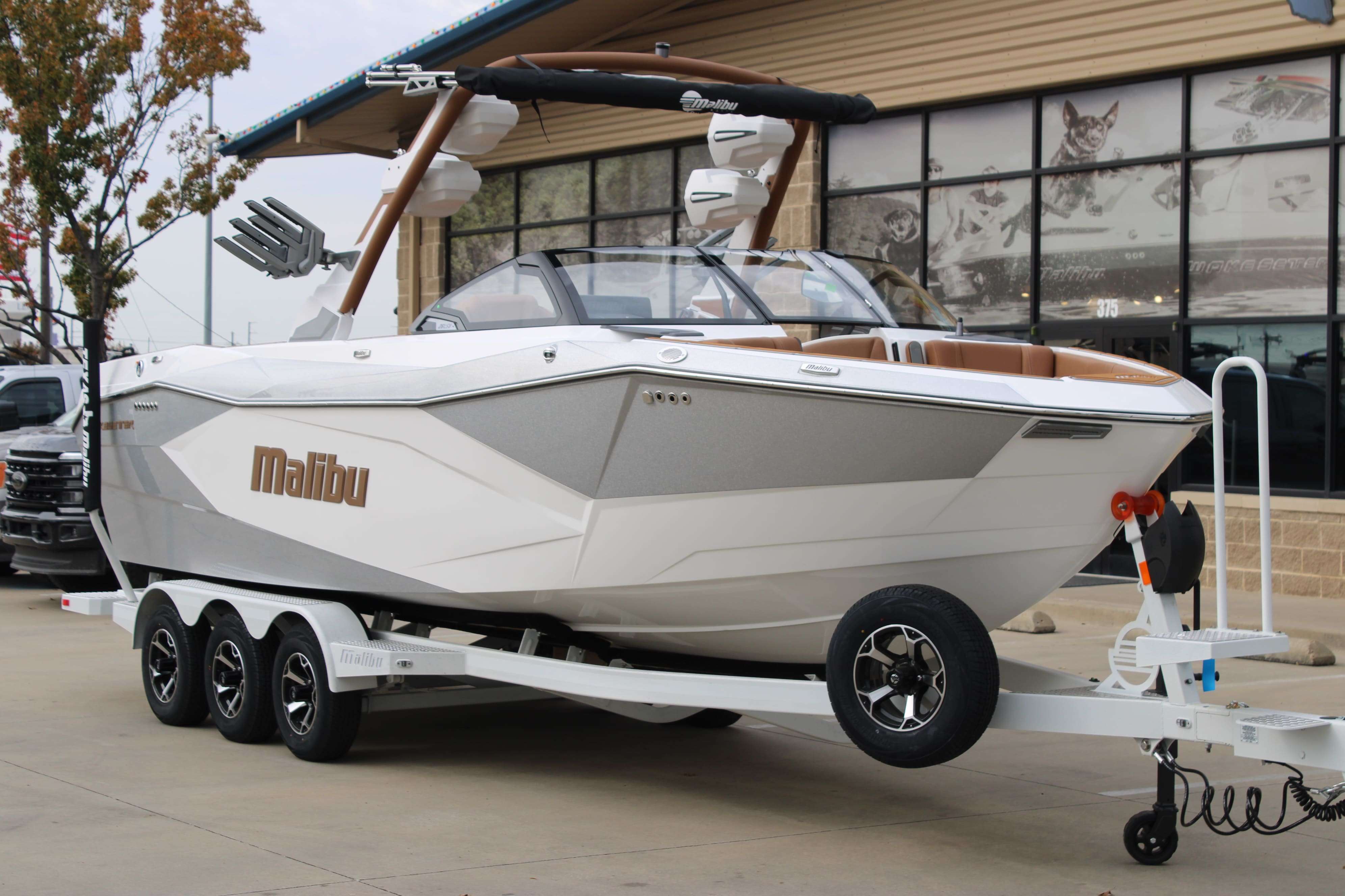 2026 Malibu Boats Wakesetter 26 LSV-2