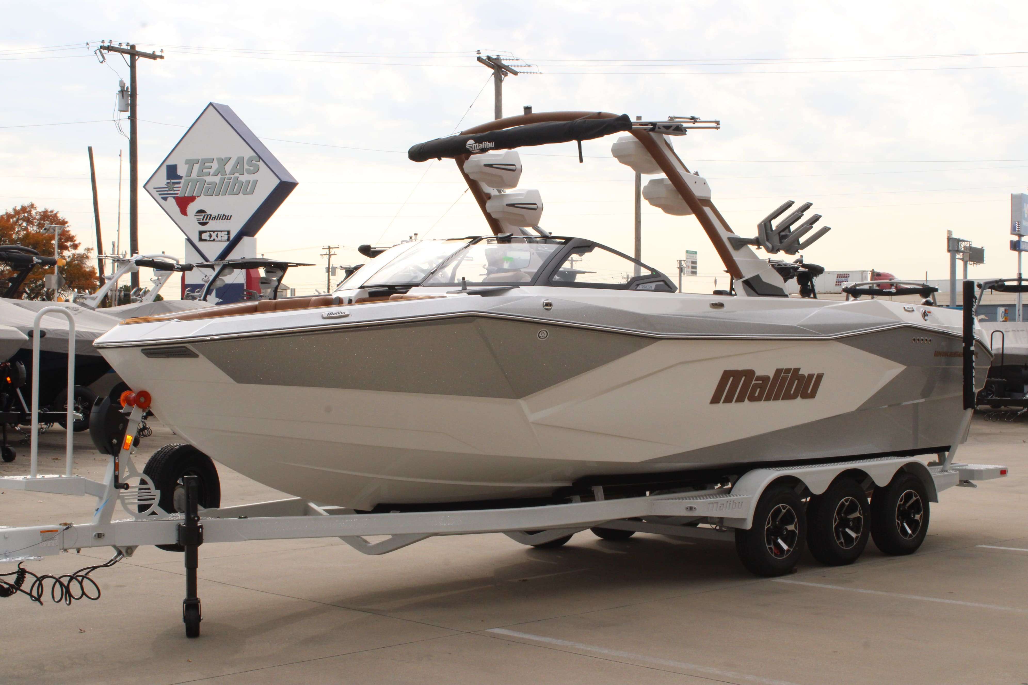 2026 Malibu Boats Wakesetter 26 LSV-4
