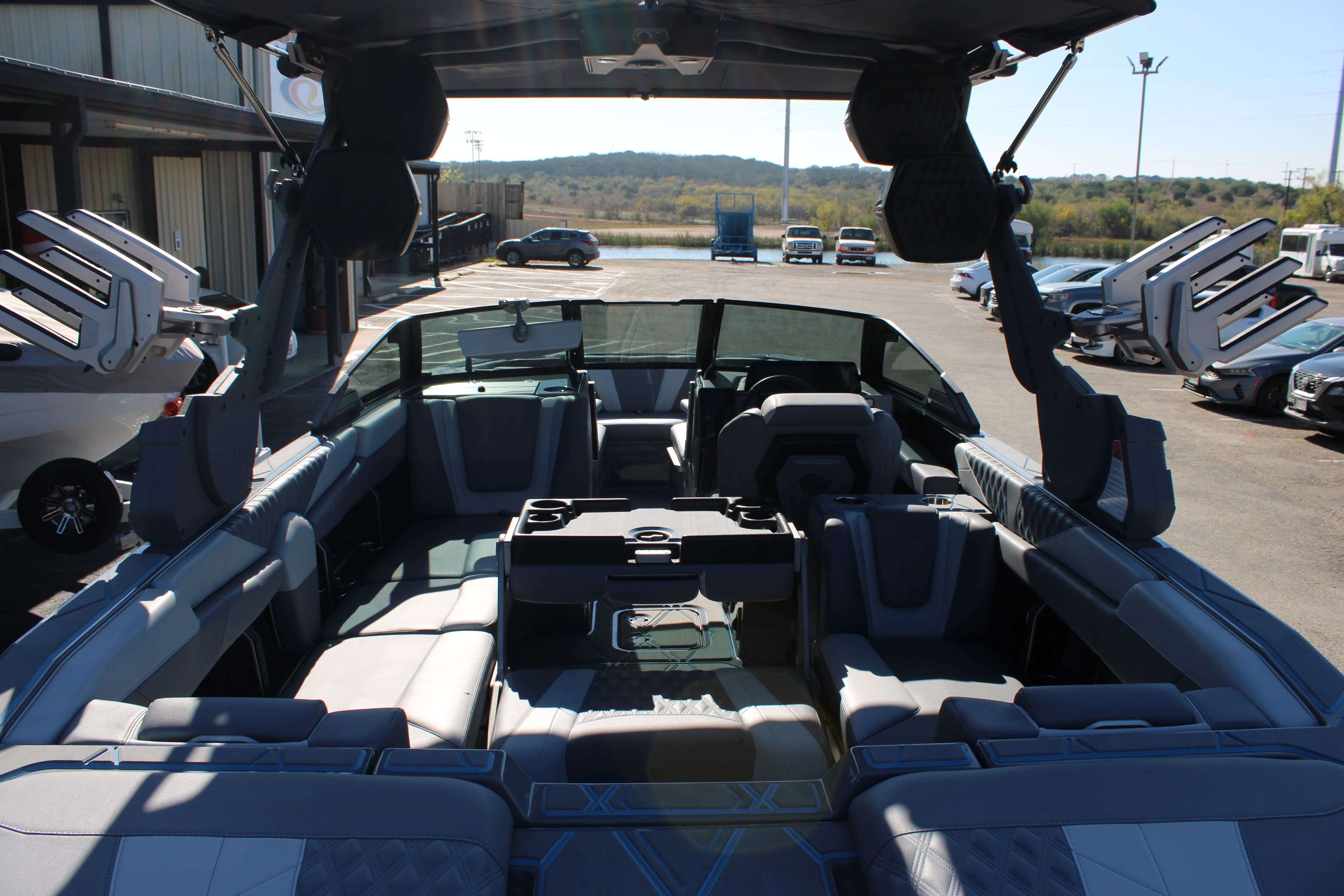 2025 Malibu Boats M242-13