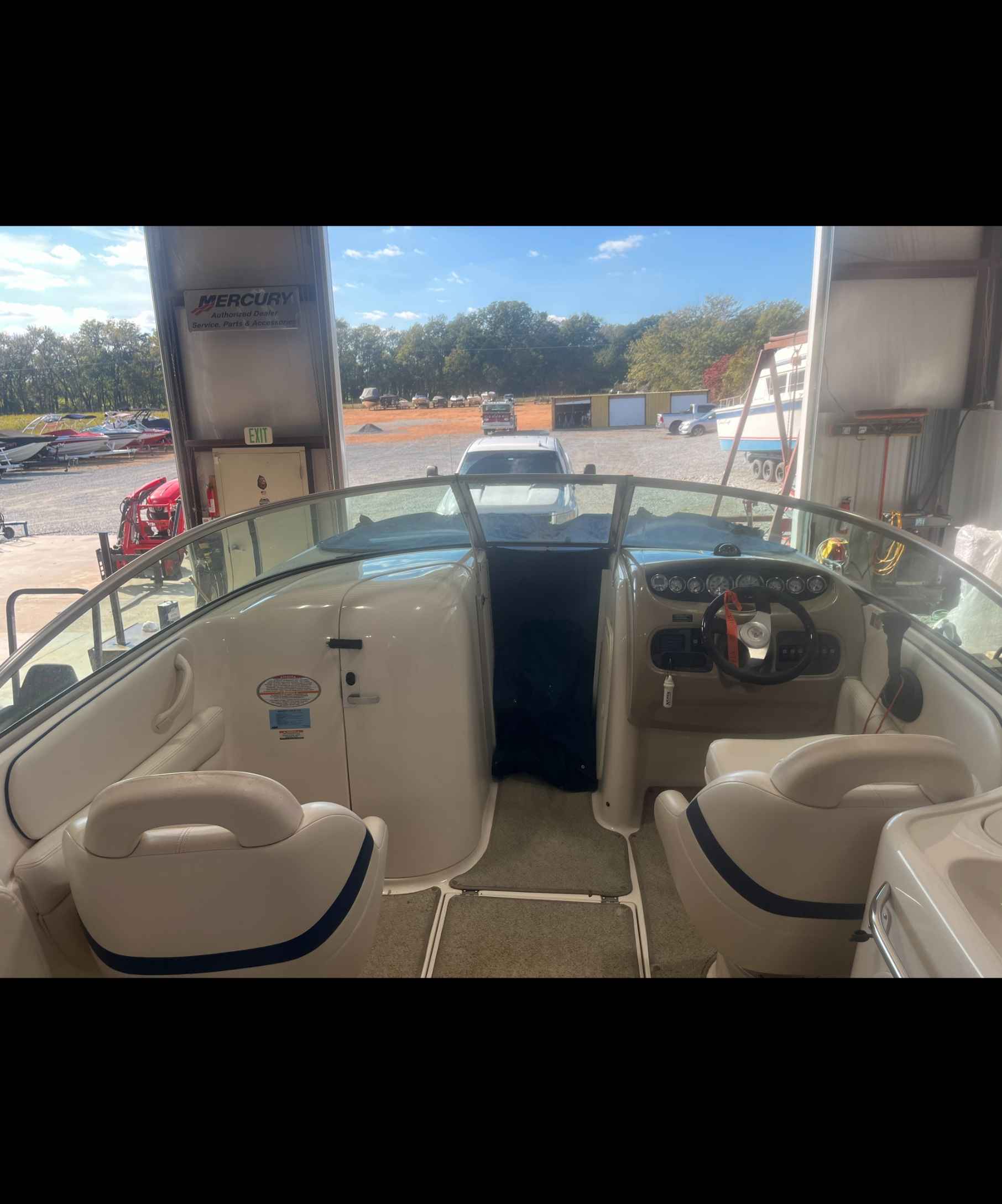 2001 CHAPARRAL 263 SUNESTA-6