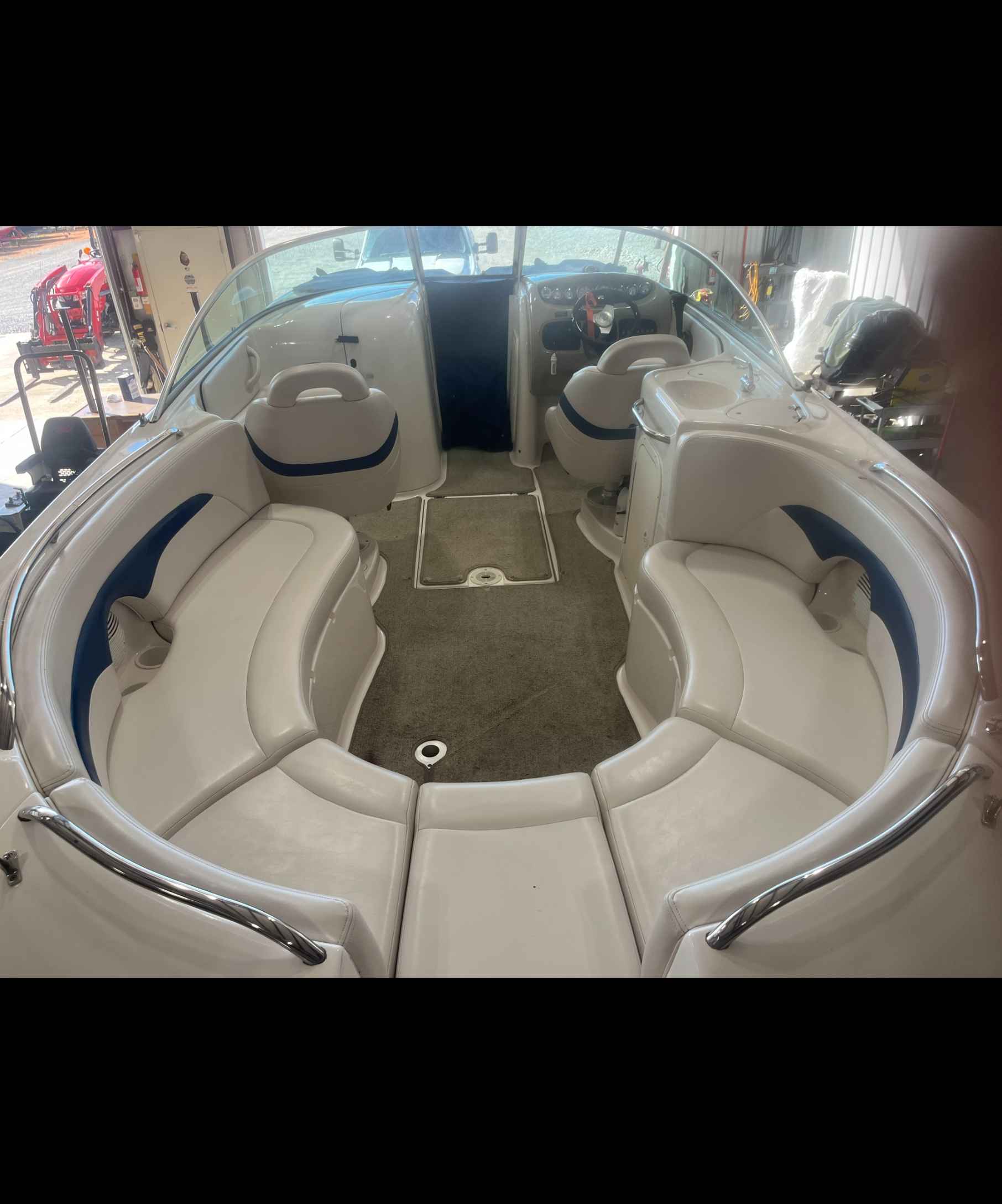 2001 CHAPARRAL 263 SUNESTA-9