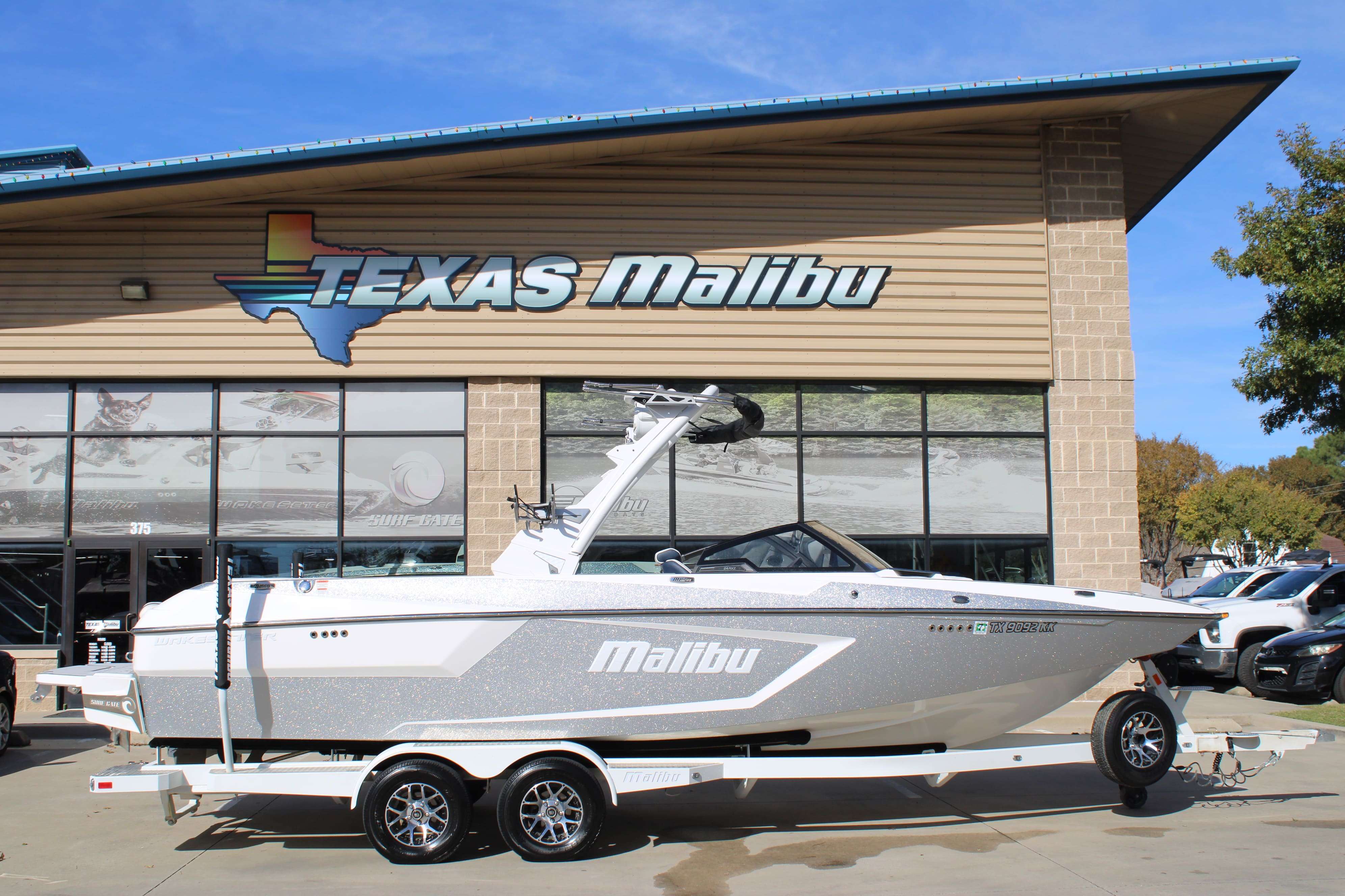 2021 Malibu Boats Wakesetter 24 MXZ-1
