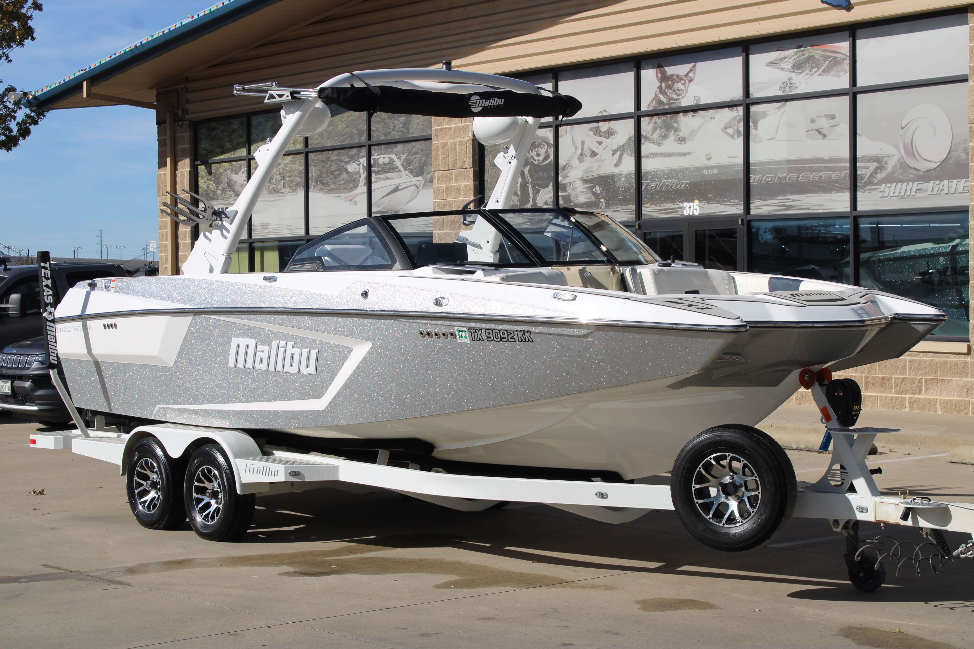 2021 Malibu Boats Wakesetter 24 MXZ-2