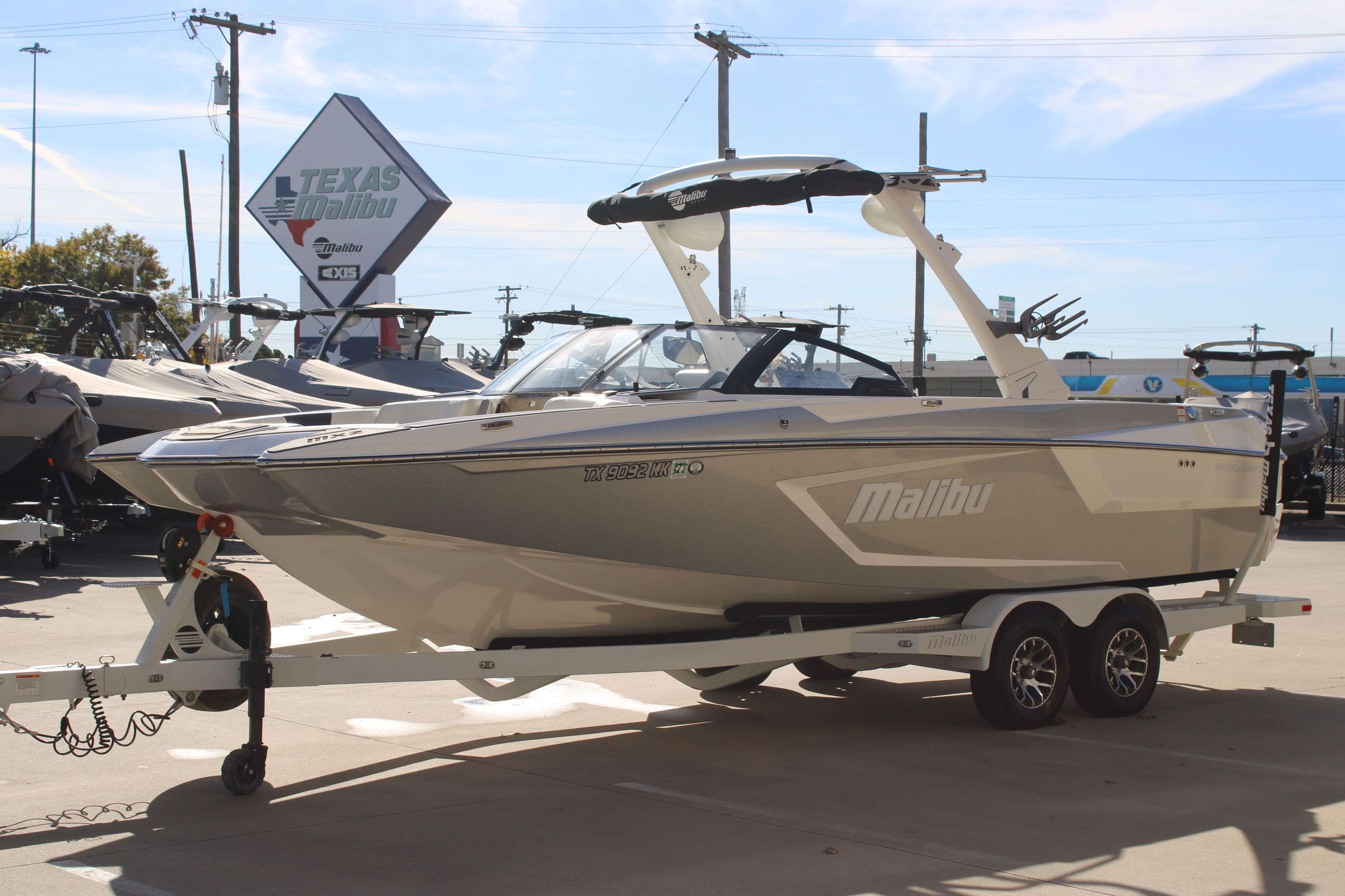 2021 Malibu Boats Wakesetter 24 MXZ-4