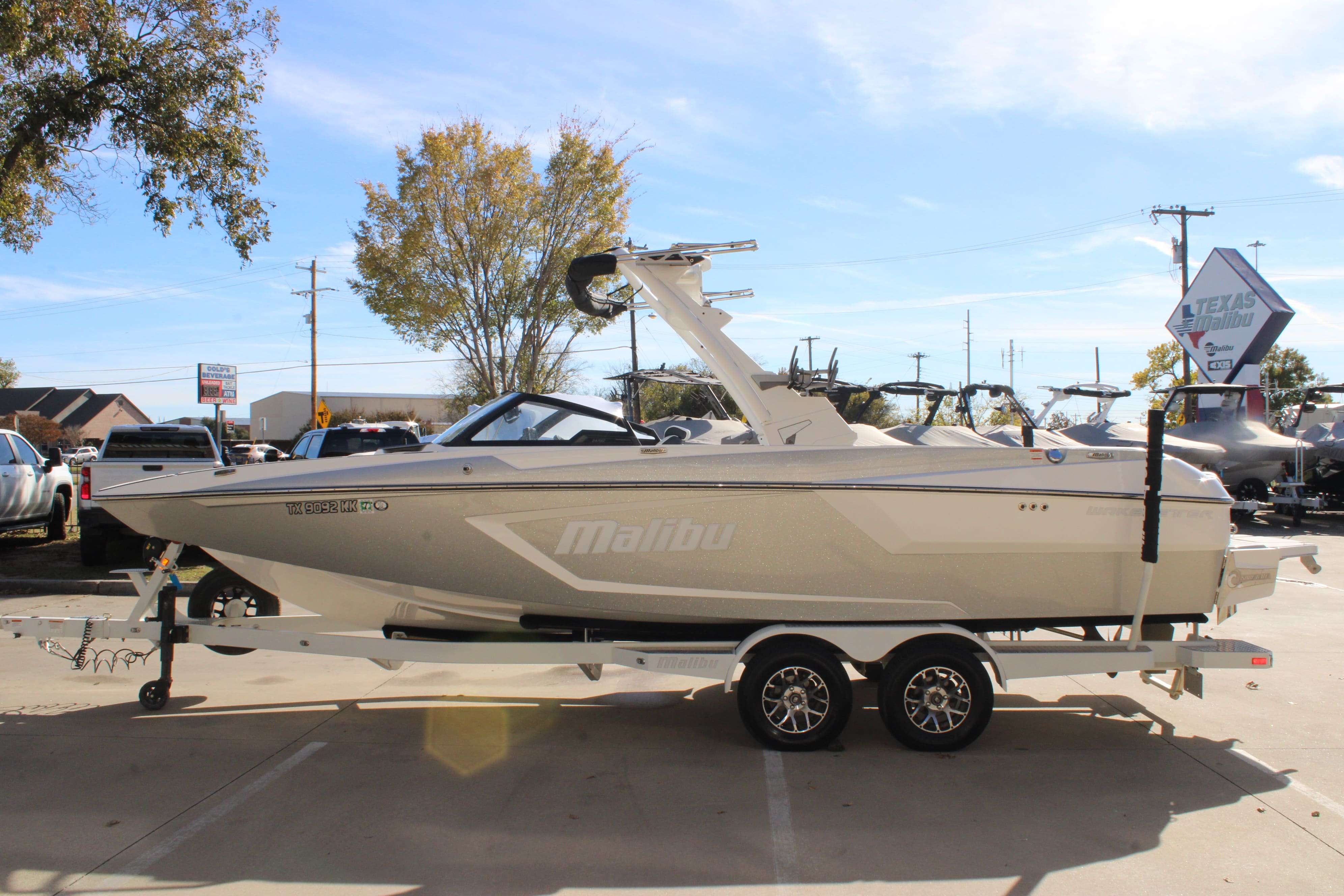 2021 Malibu Boats Wakesetter 24 MXZ-5