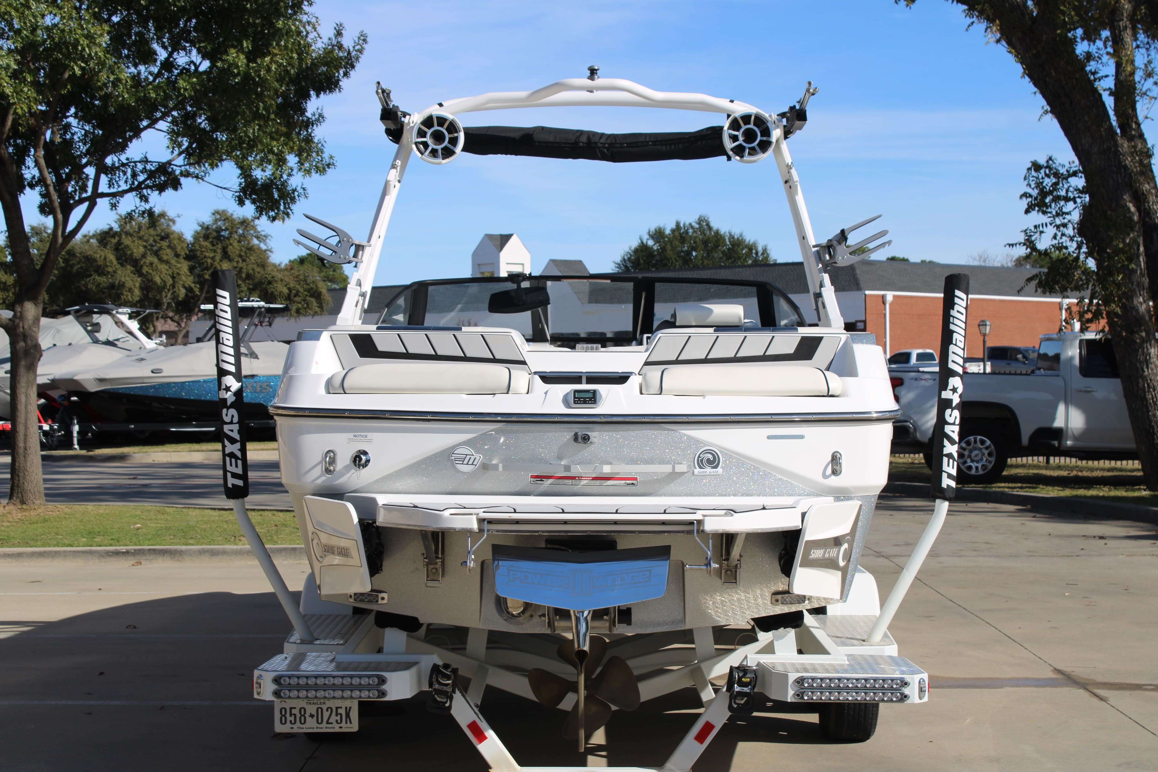 2021 Malibu Boats Wakesetter 24 MXZ-8