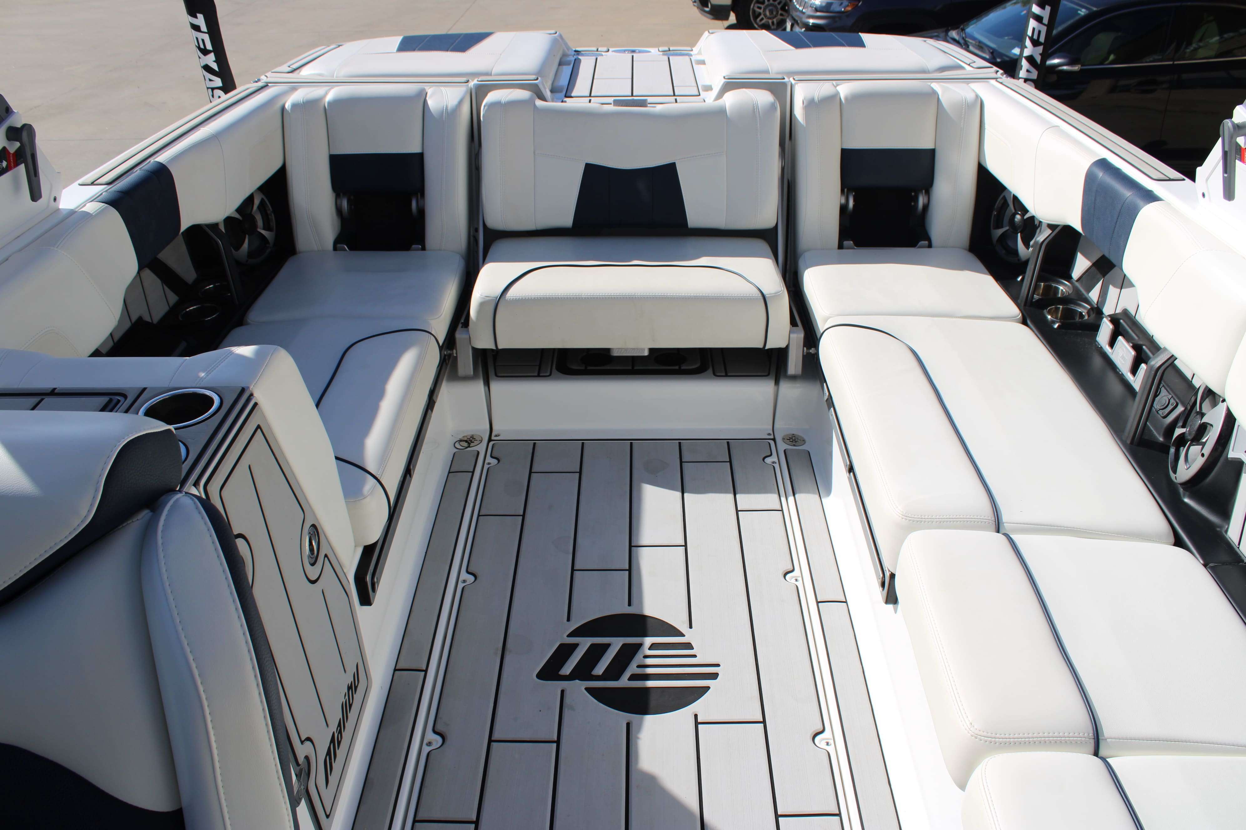 2021 Malibu Boats Wakesetter 24 MXZ-15