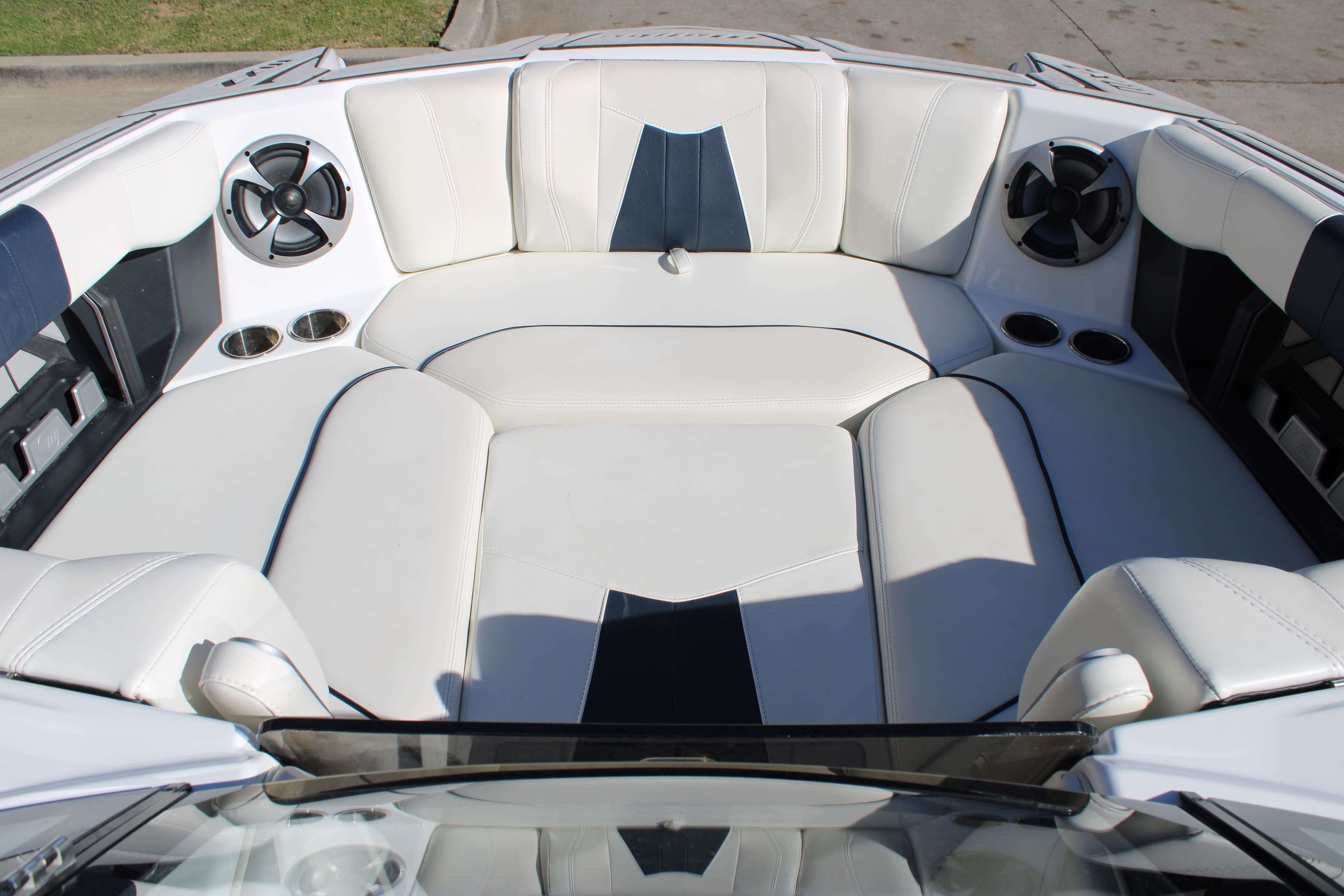 2021 Malibu Boats Wakesetter 24 MXZ-20