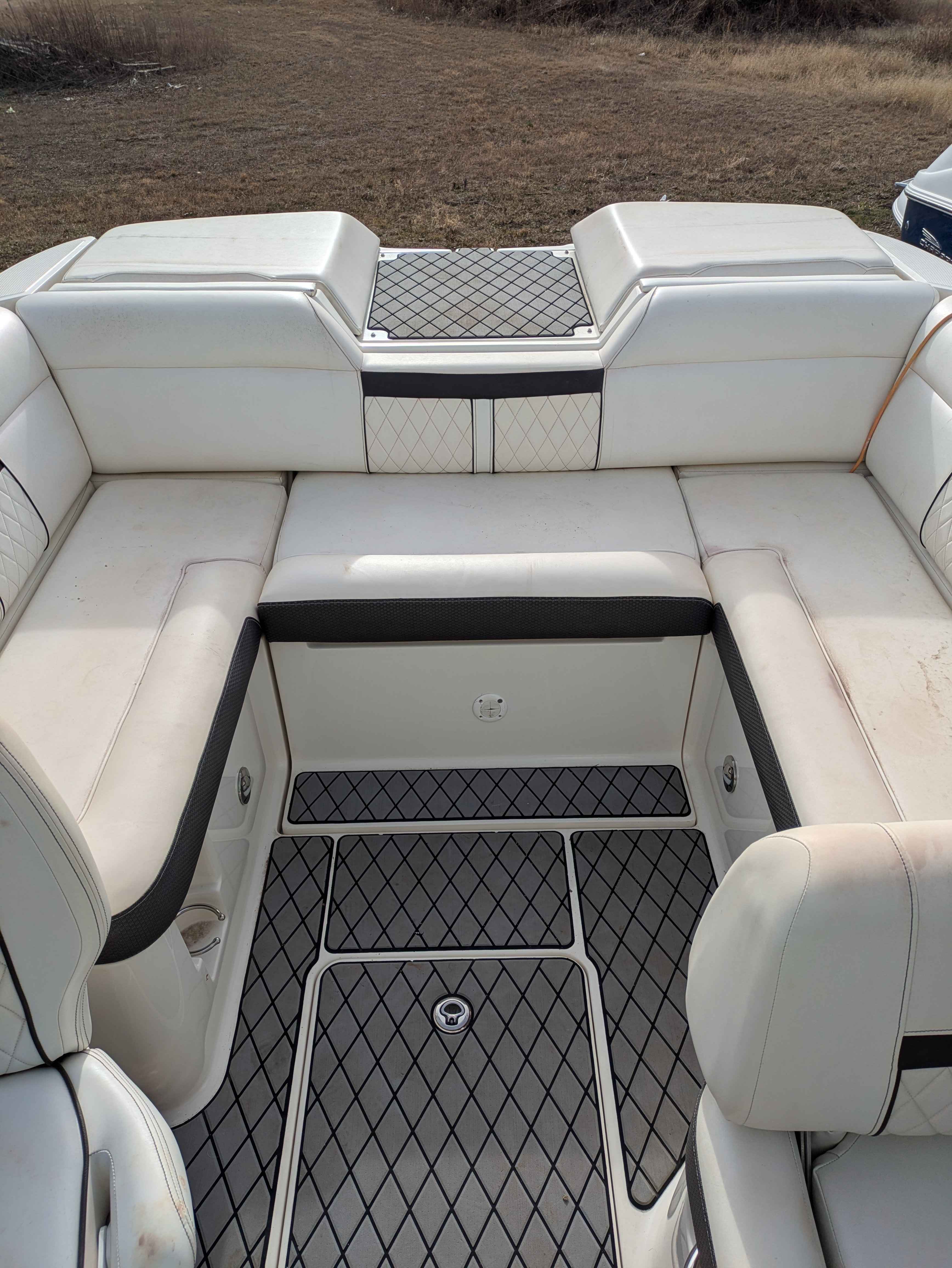 2017 Sea Ray 230 SLX-W-8