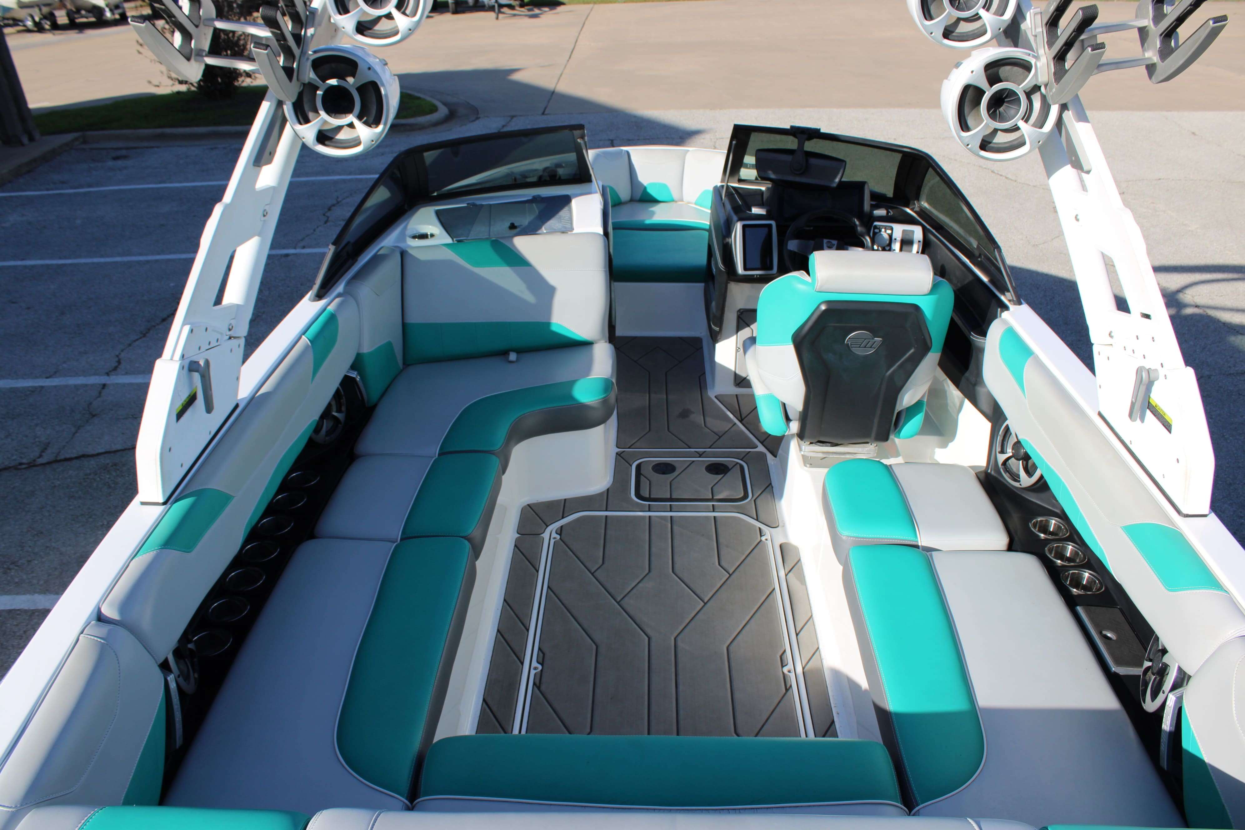 2020 Malibu Boats Wakesetter 23 LSV-10