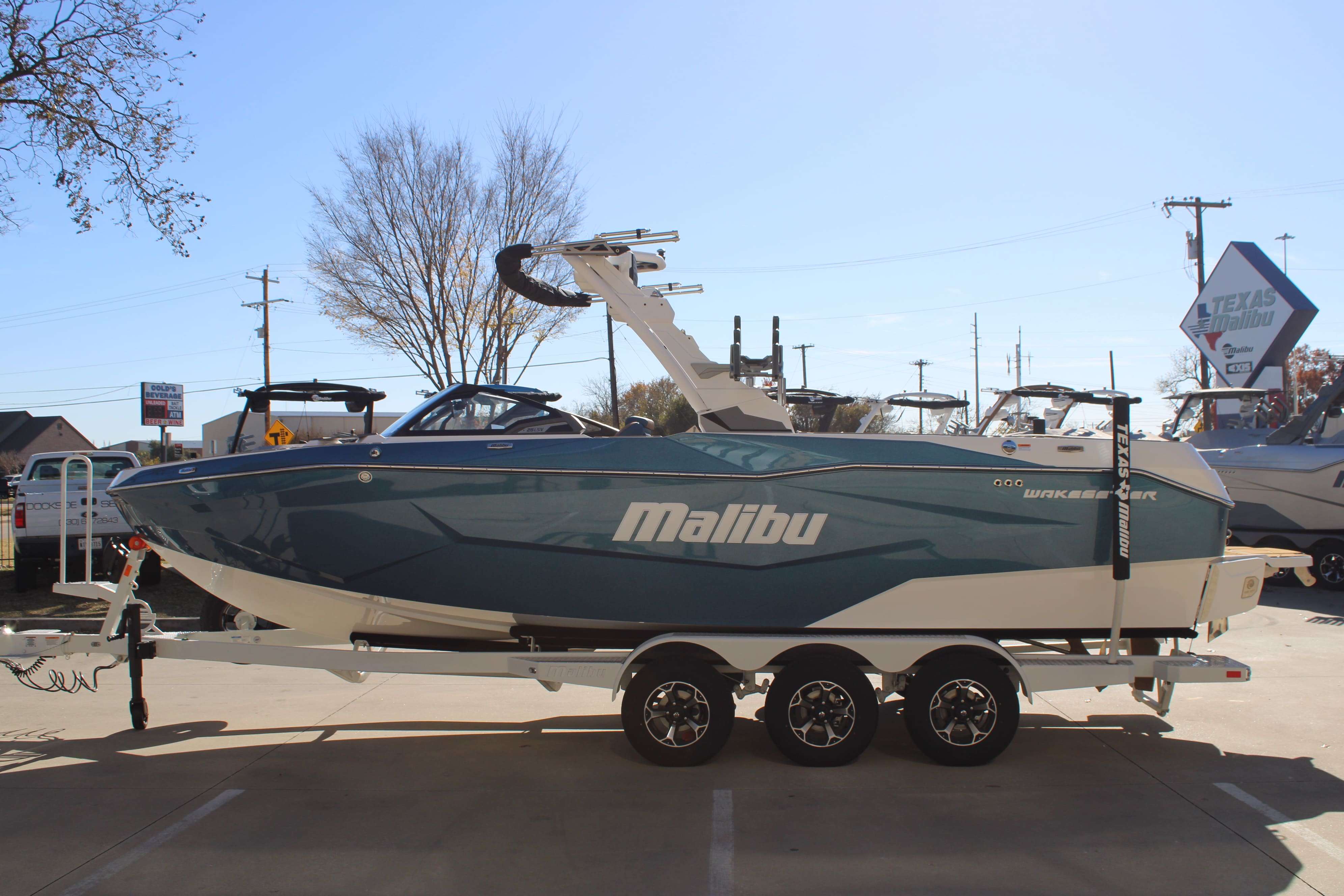 2026 Malibu Boats Wakesetter 25 LSV-4