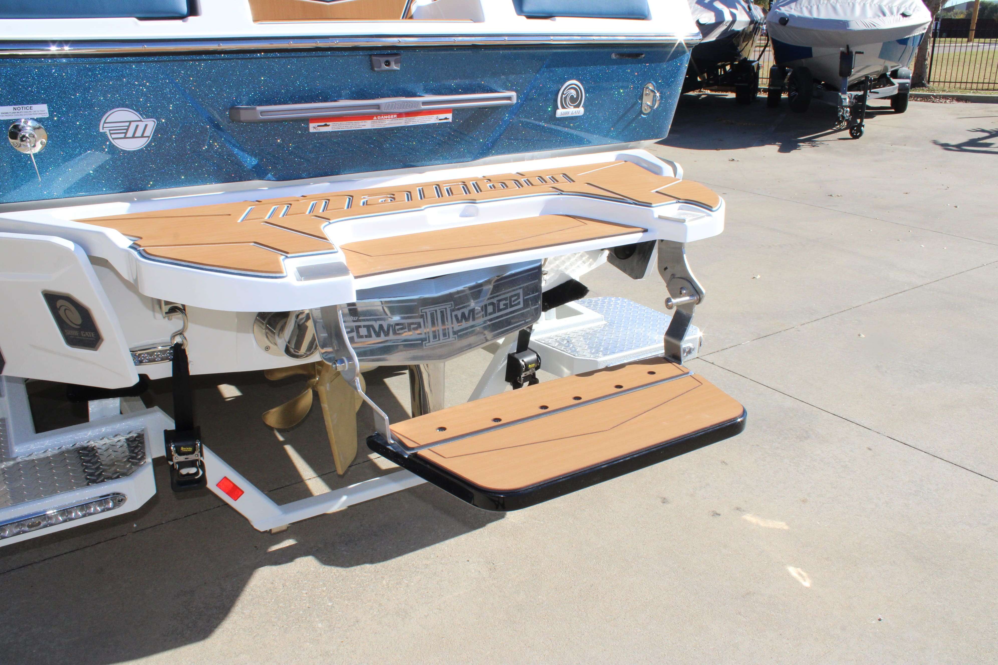 2026 Malibu Boats Wakesetter 25 LSV-8