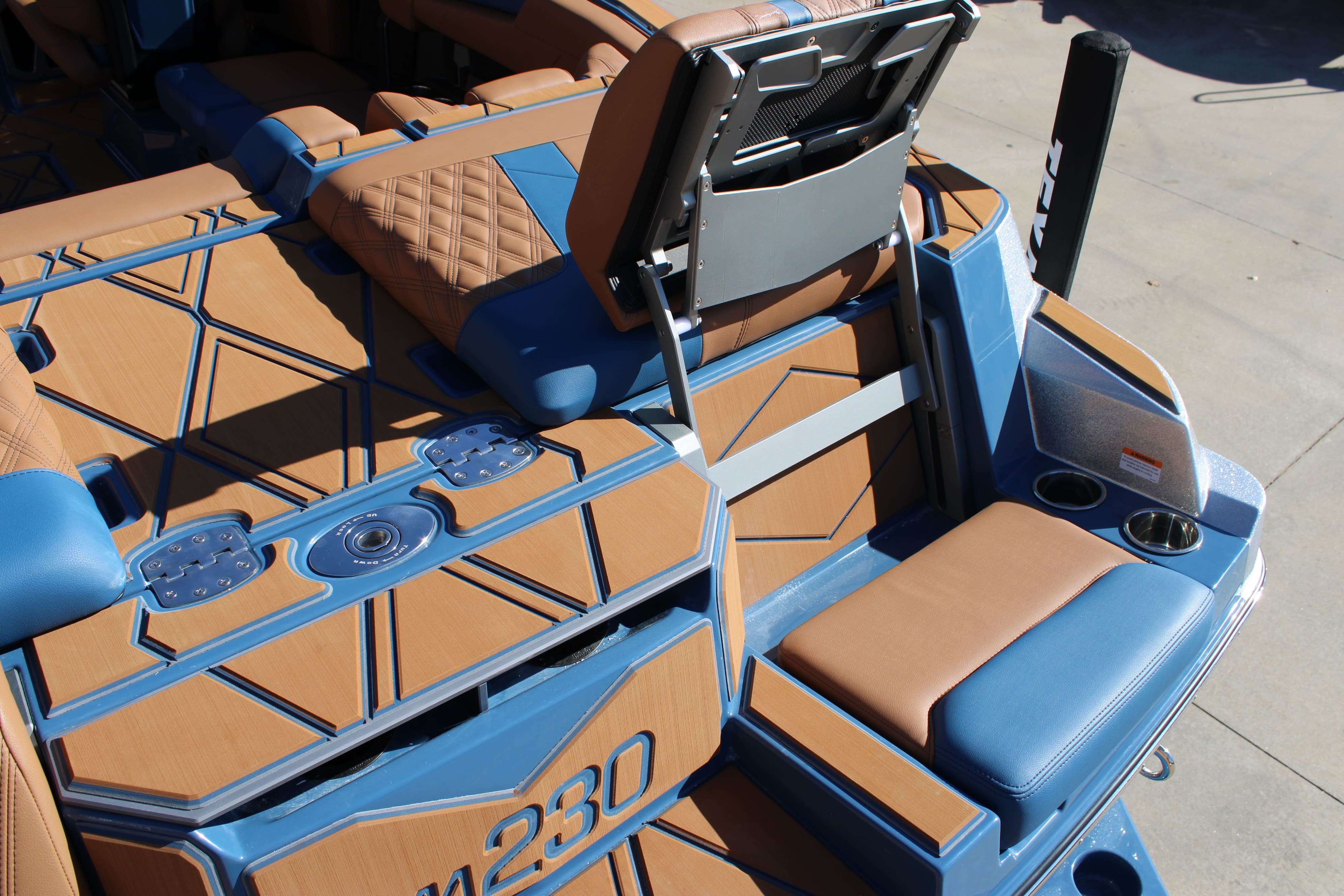 2026 Malibu Boats M230-10