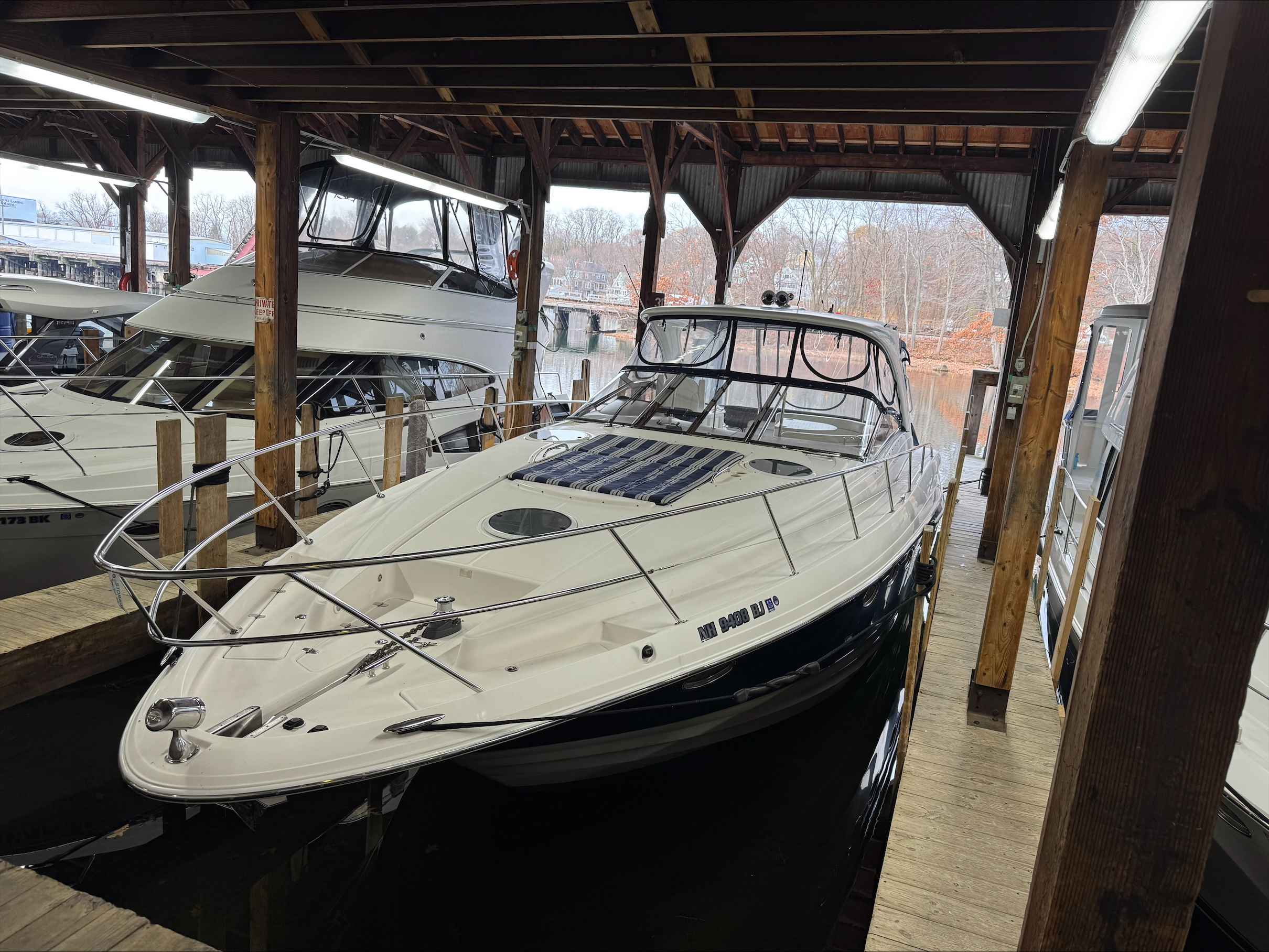 2004 REGAL 4260 COMMODORE0