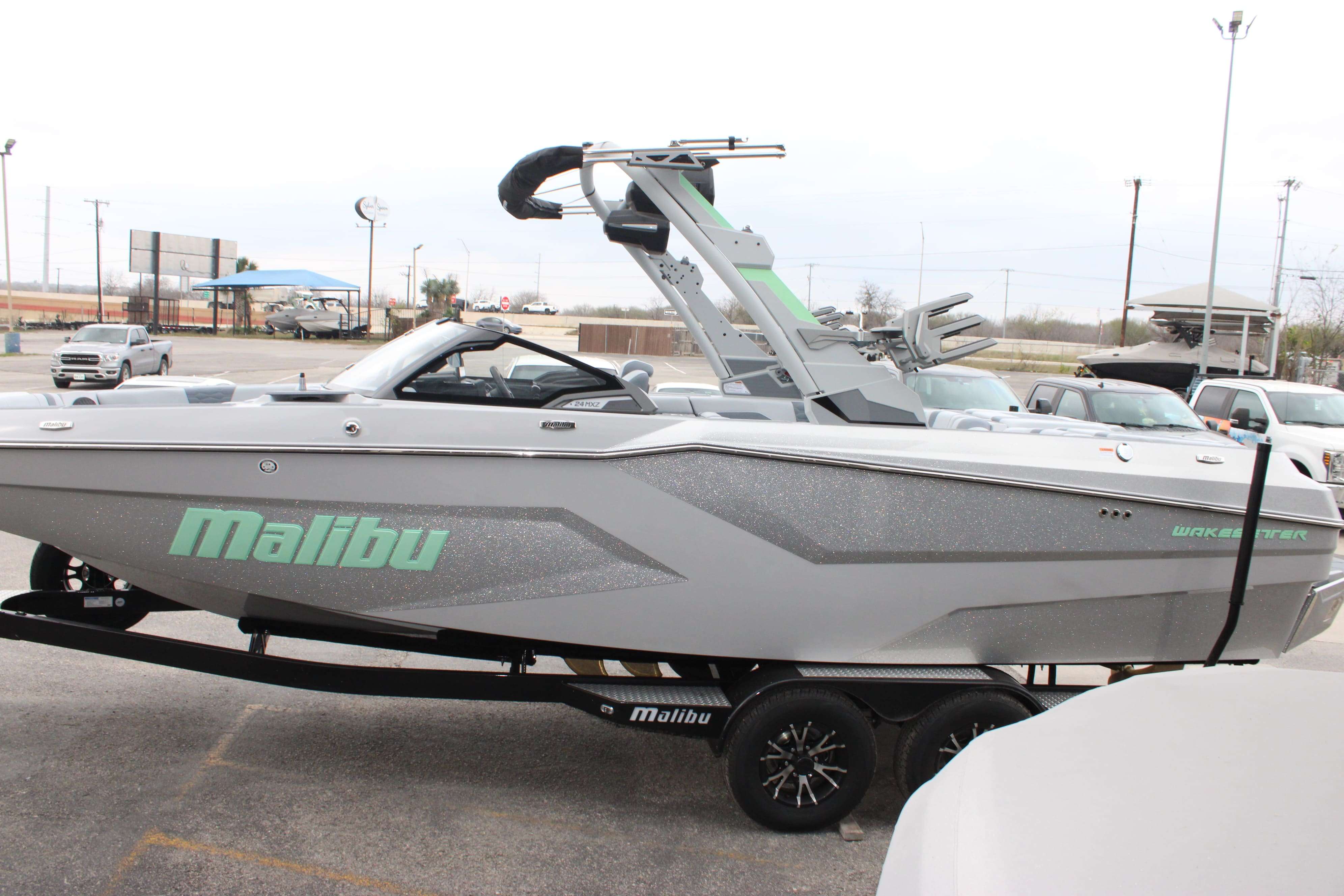 2026 Malibu Boats Wakesetter 24 MXZ-5