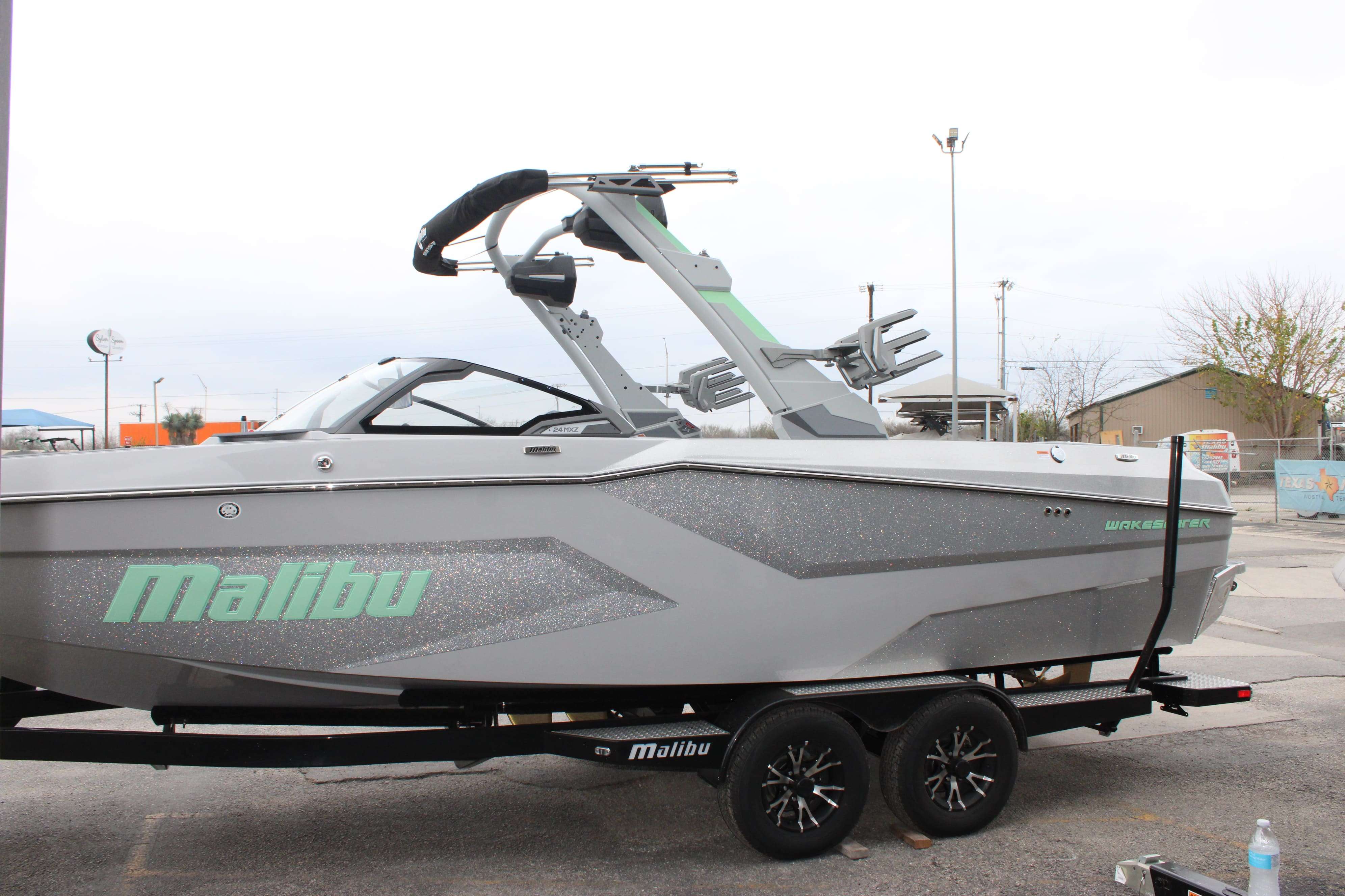 2026 Malibu Boats Wakesetter 24 MXZ-6