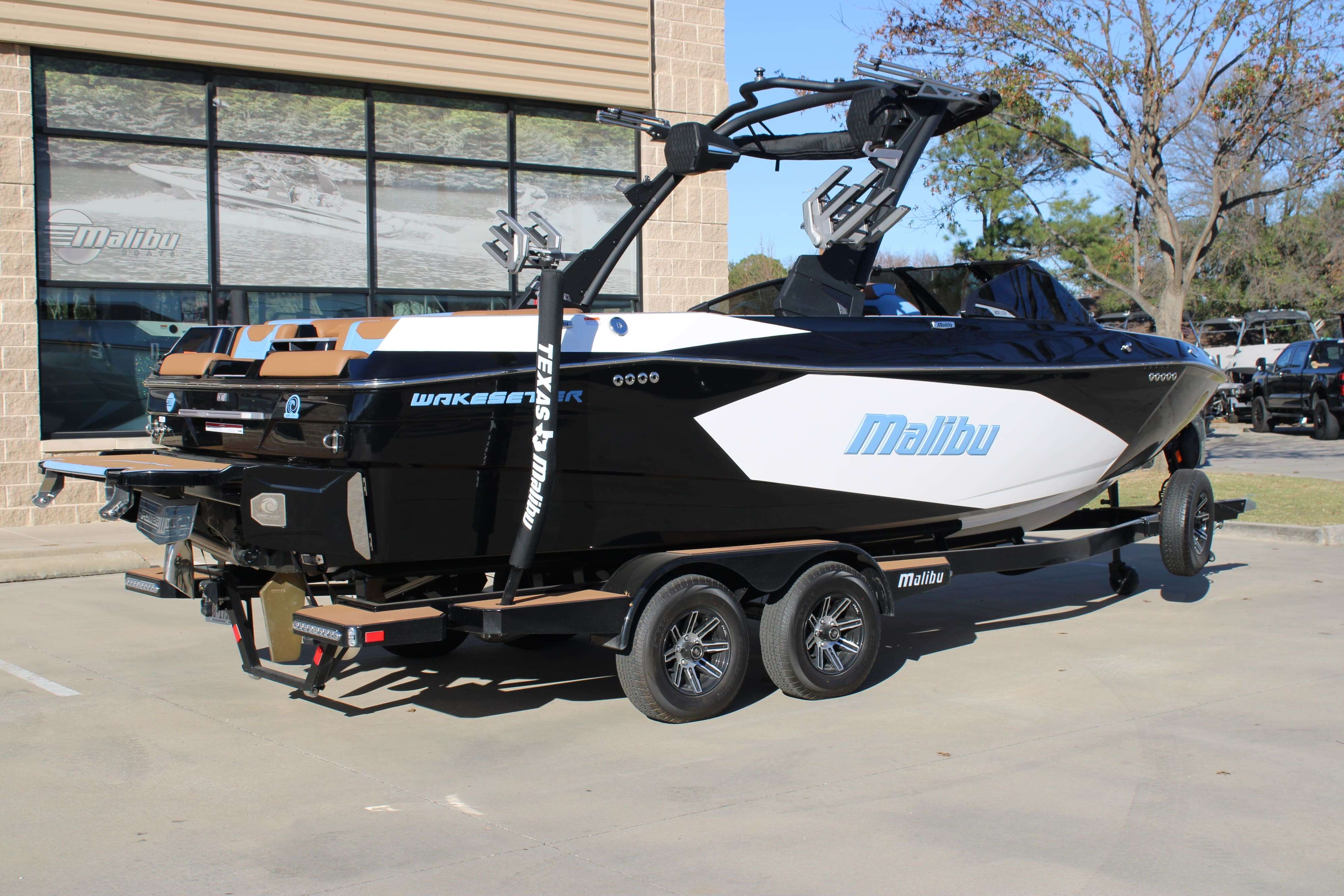 2025 Malibu Boats Wakesetter 23 LSV-8