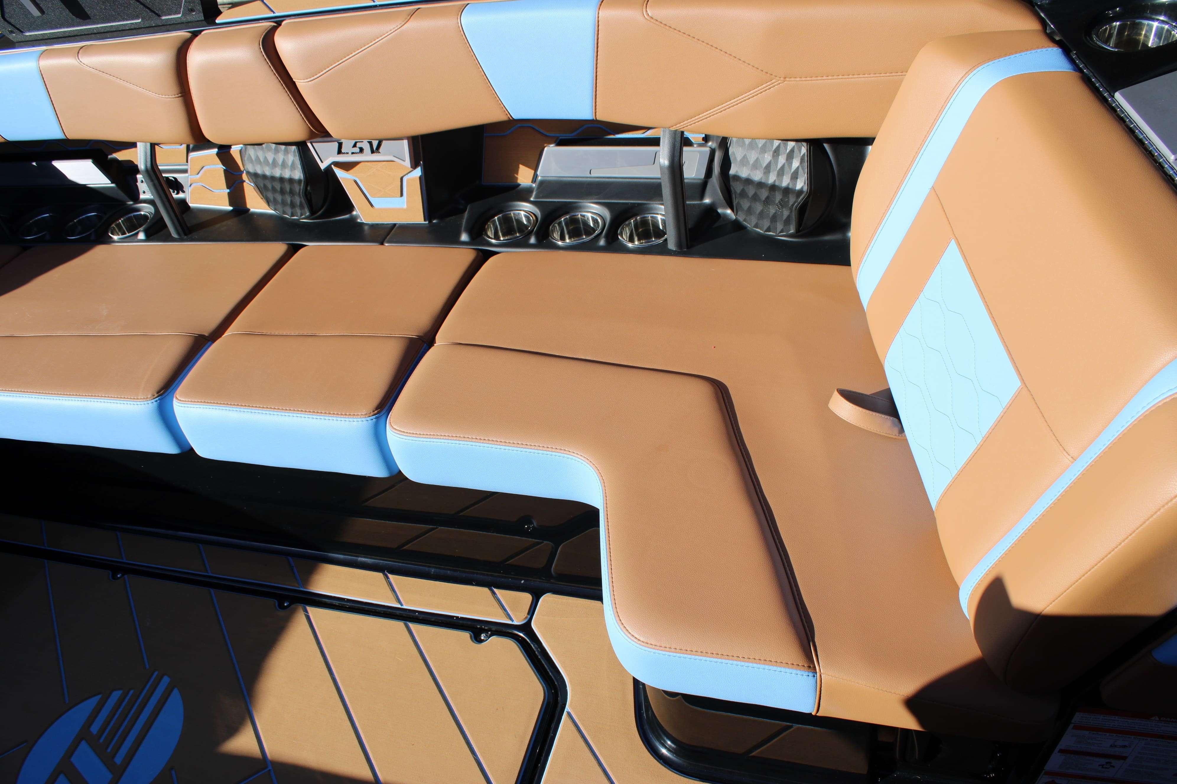 2025 Malibu Boats Wakesetter 23 LSV-14