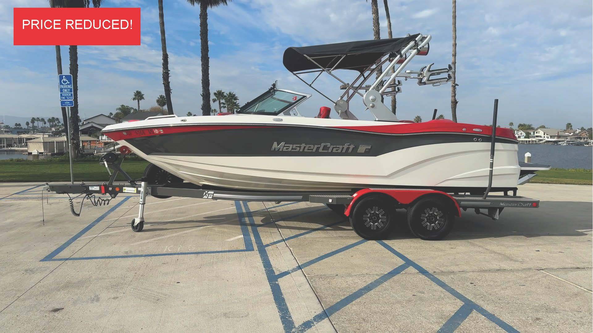 2019 Mastercraft XT210