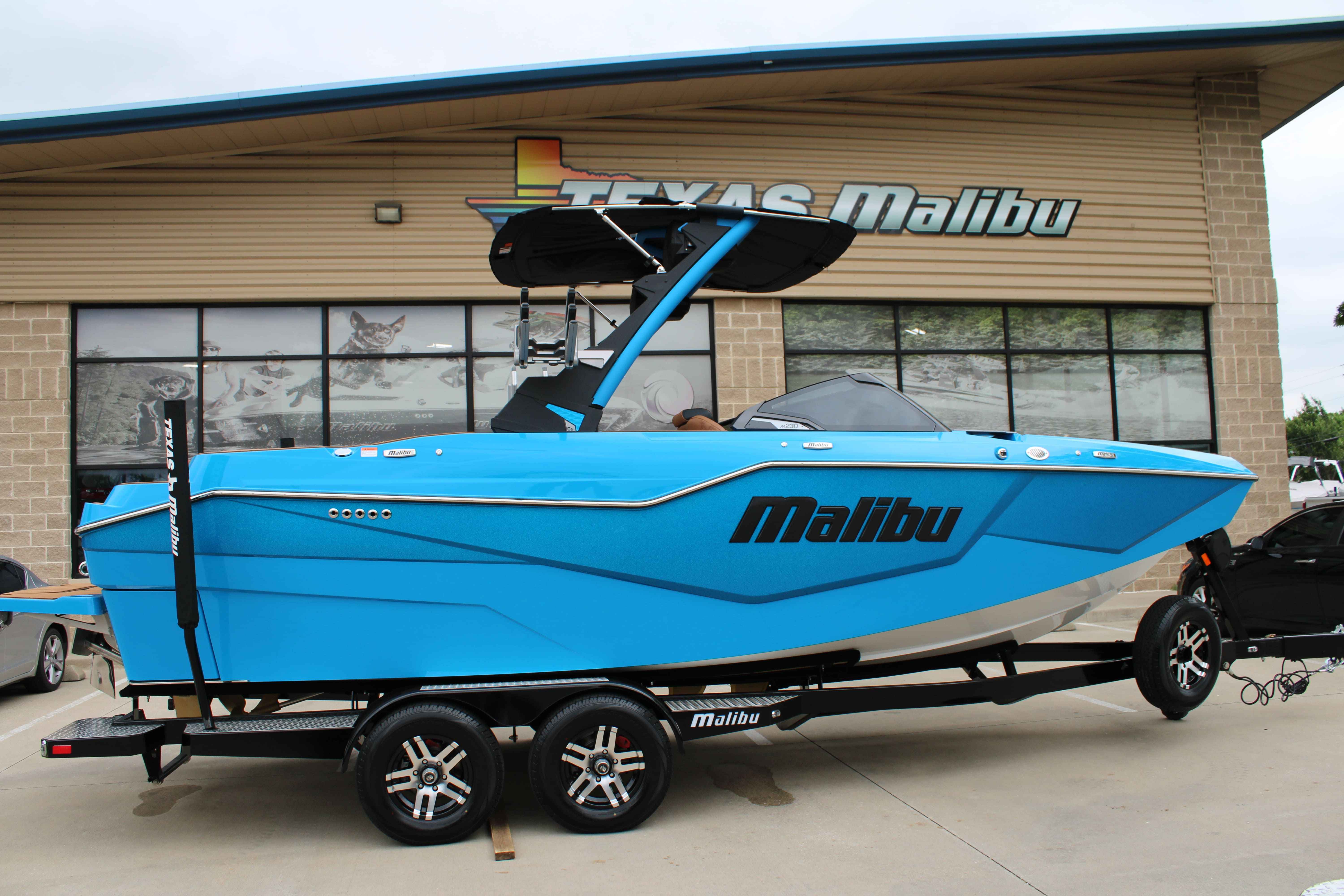 2025 Malibu Boats M230-1