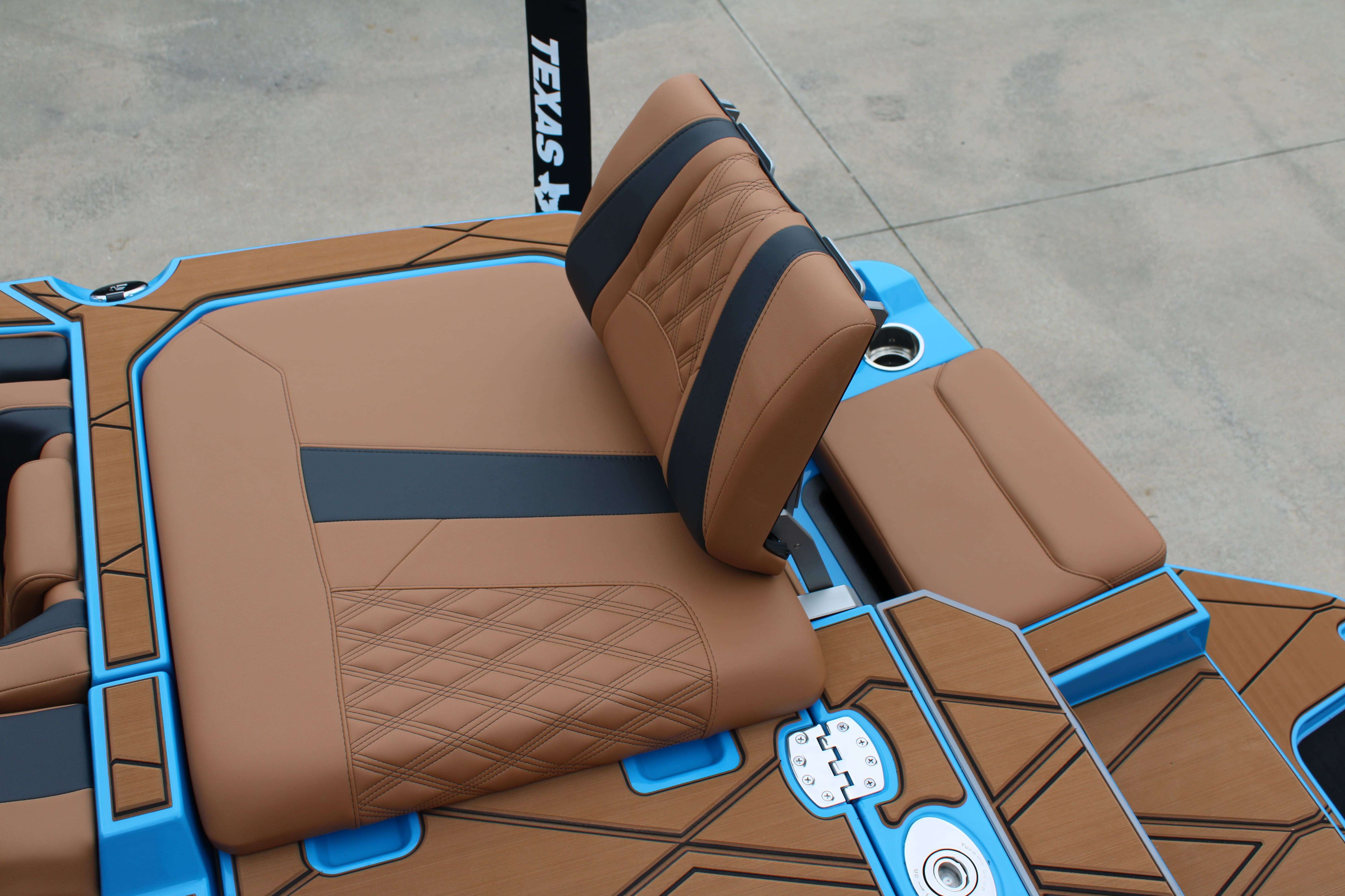 2025 Malibu Boats M230-9