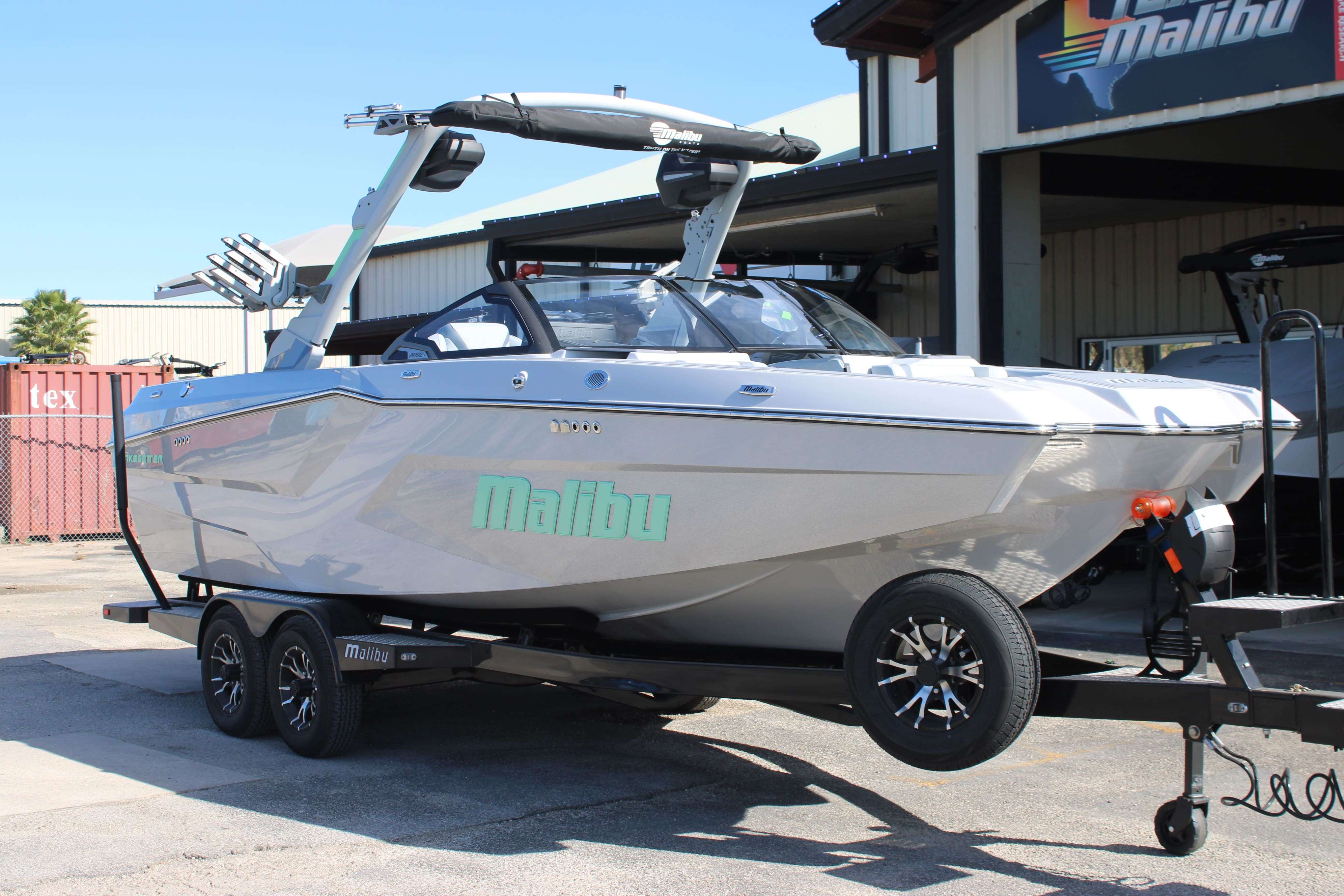2026 Malibu Boats Wakesetter 24 MXZ-2