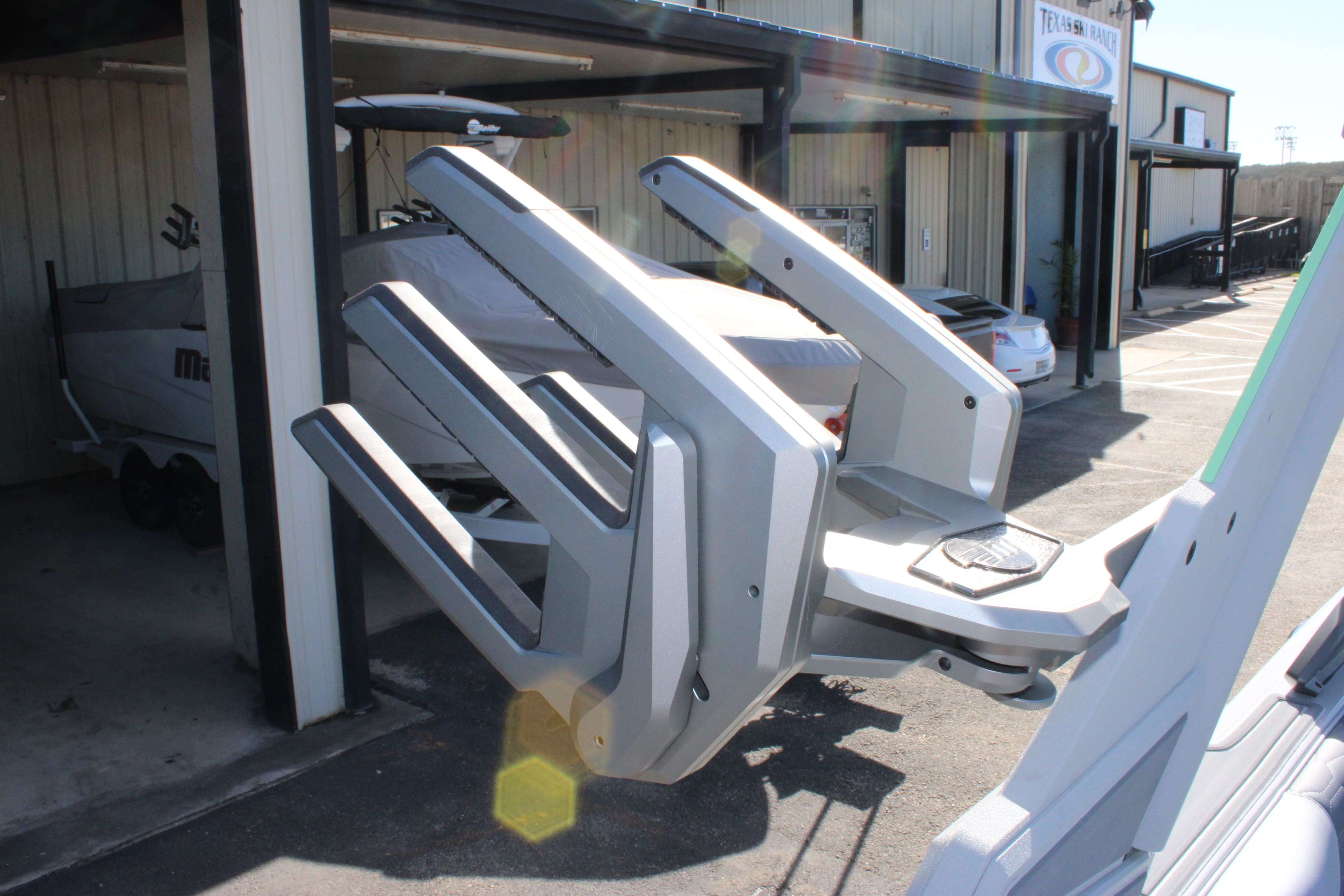 2026 Malibu Boats Wakesetter 24 MXZ-21