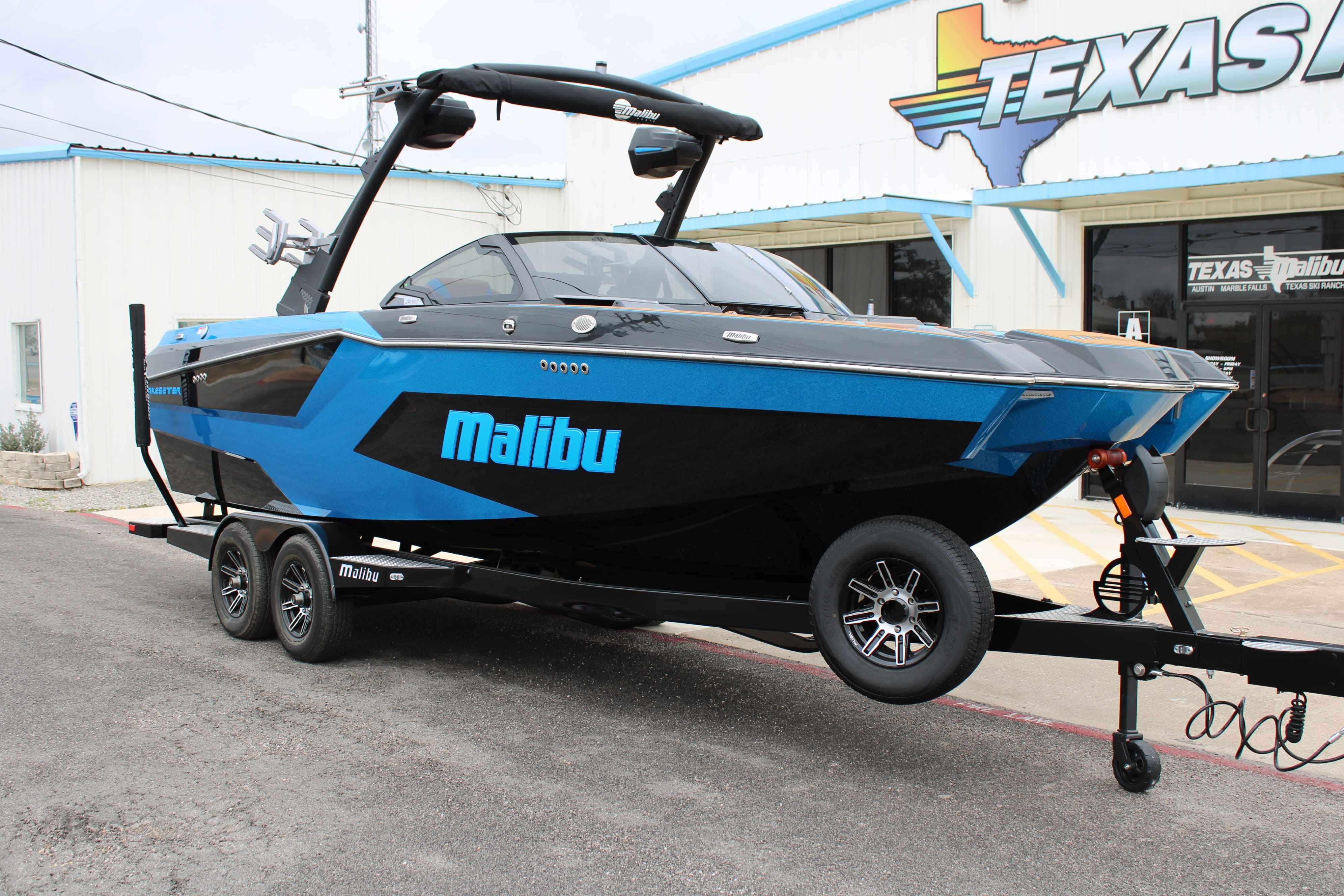 2025 Malibu Boats Wakesetter 24 MXZ-2