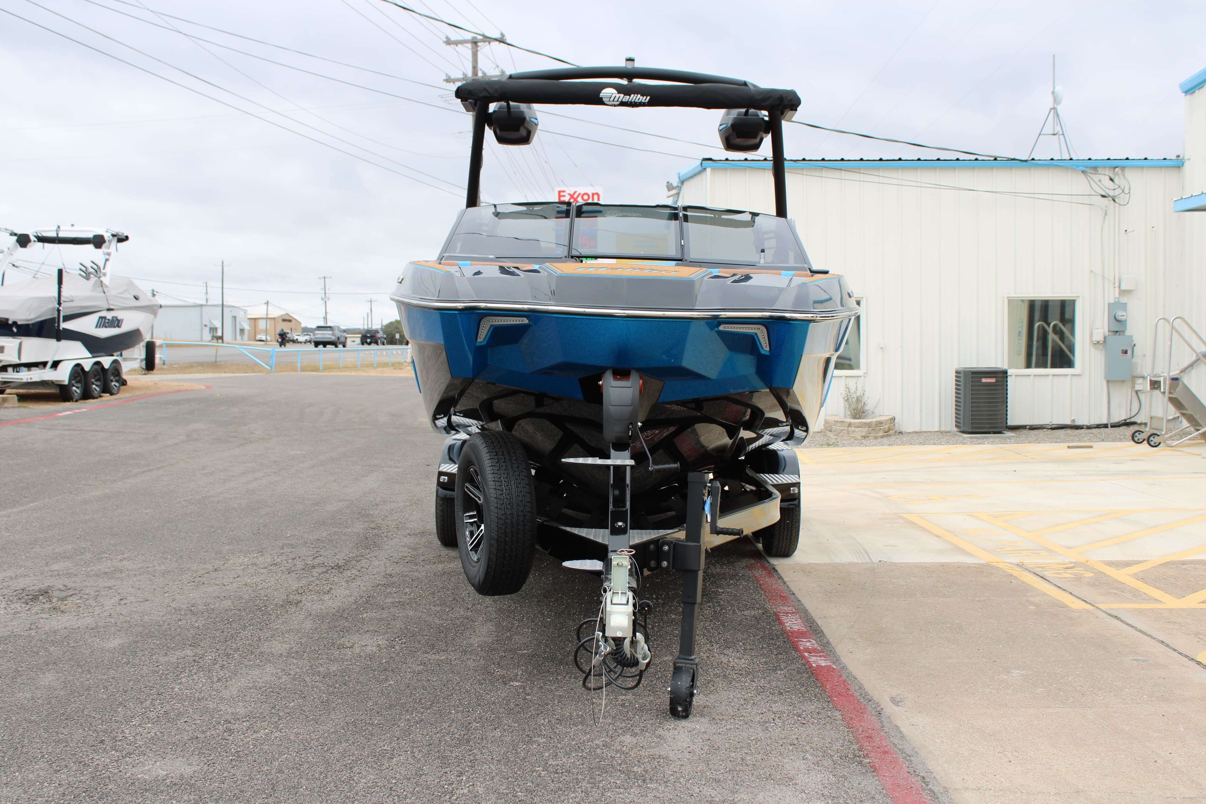 2025 Malibu Boats Wakesetter 24 MXZ-3