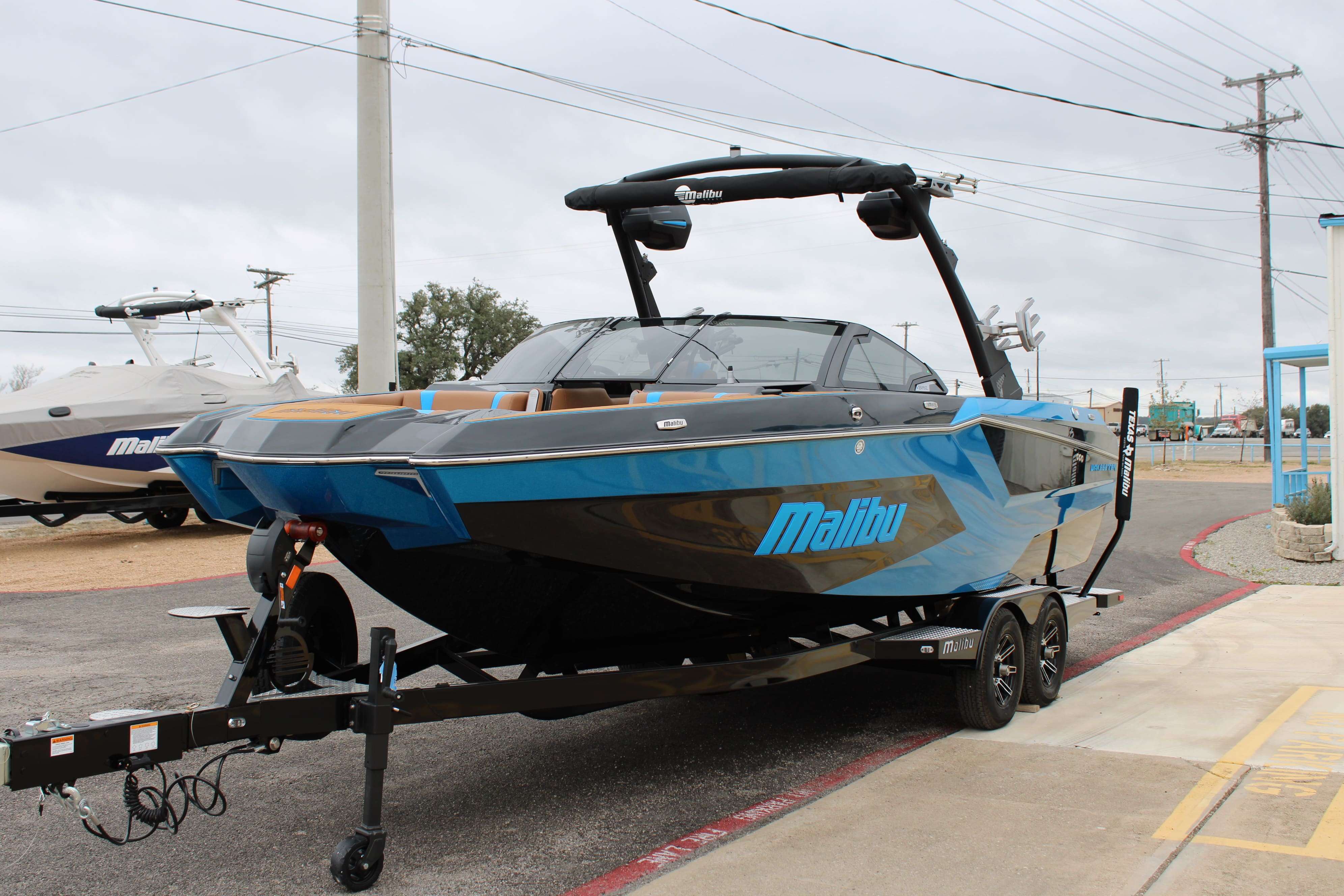 2025 Malibu Boats Wakesetter 24 MXZ-4