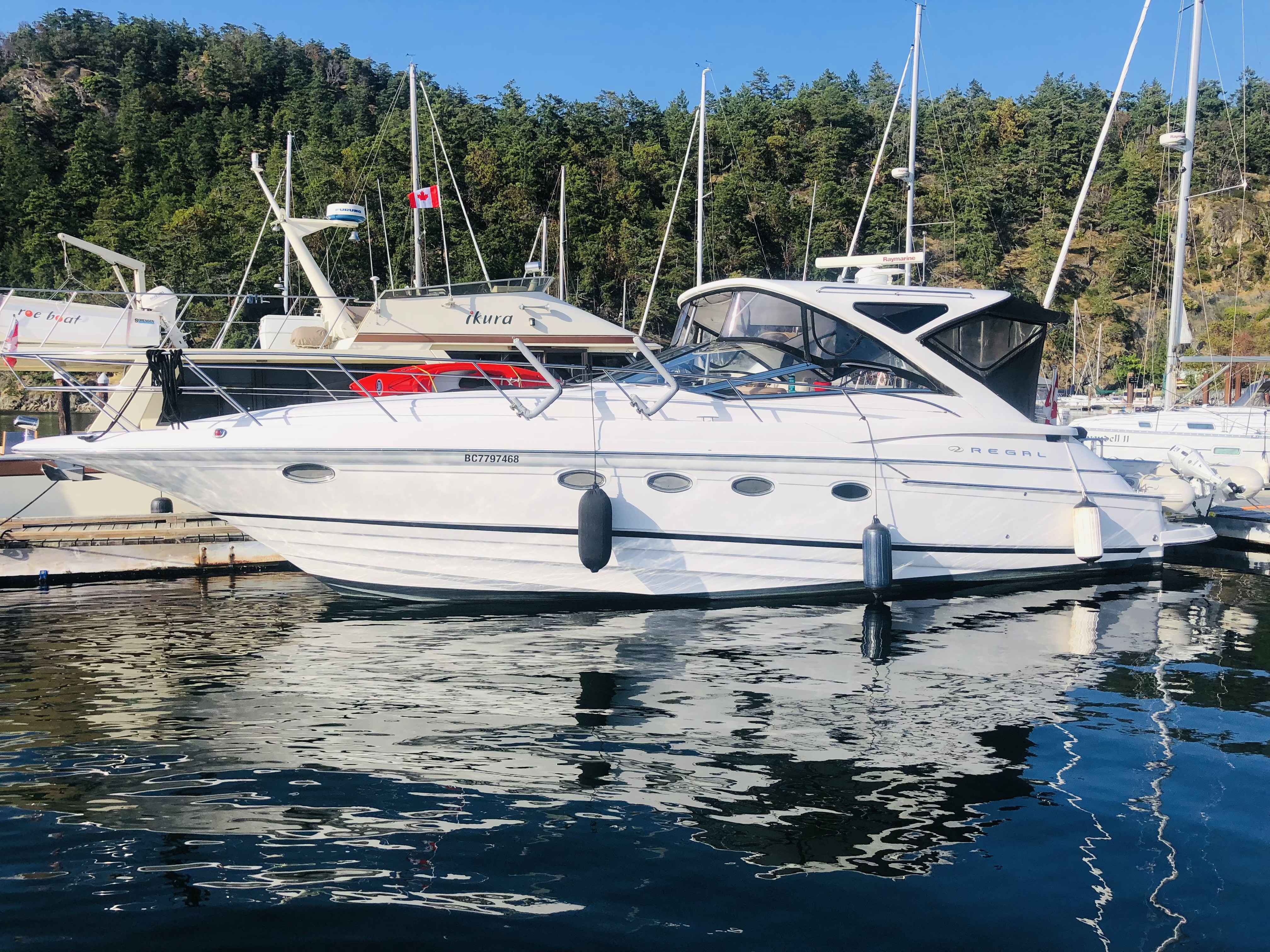 Pre-Owned 2008 Regal Commodore 4460 for Sale | Vancouver, BC | M&P Yacht Centre