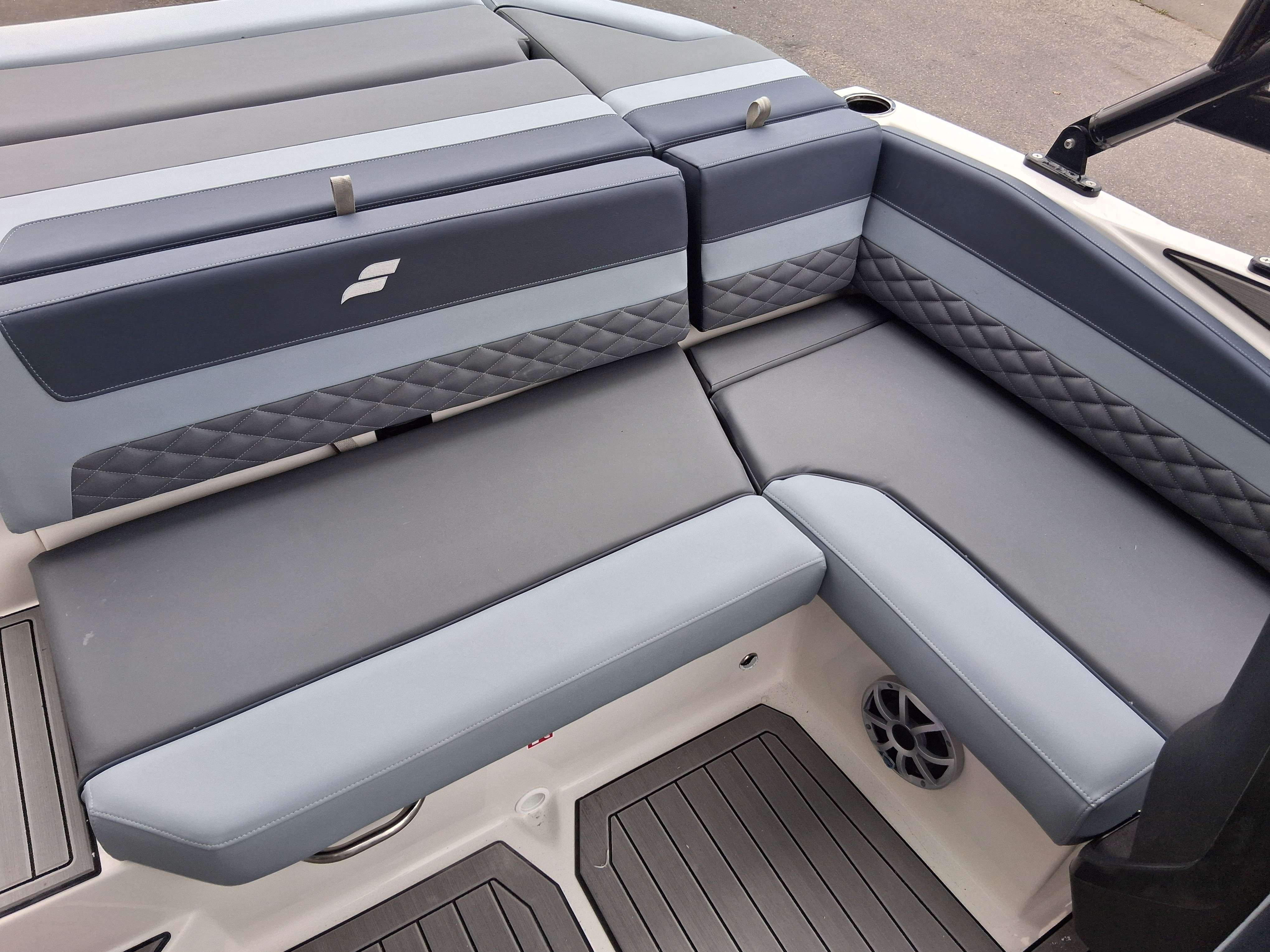  Starcraft SVX 210 IO-13