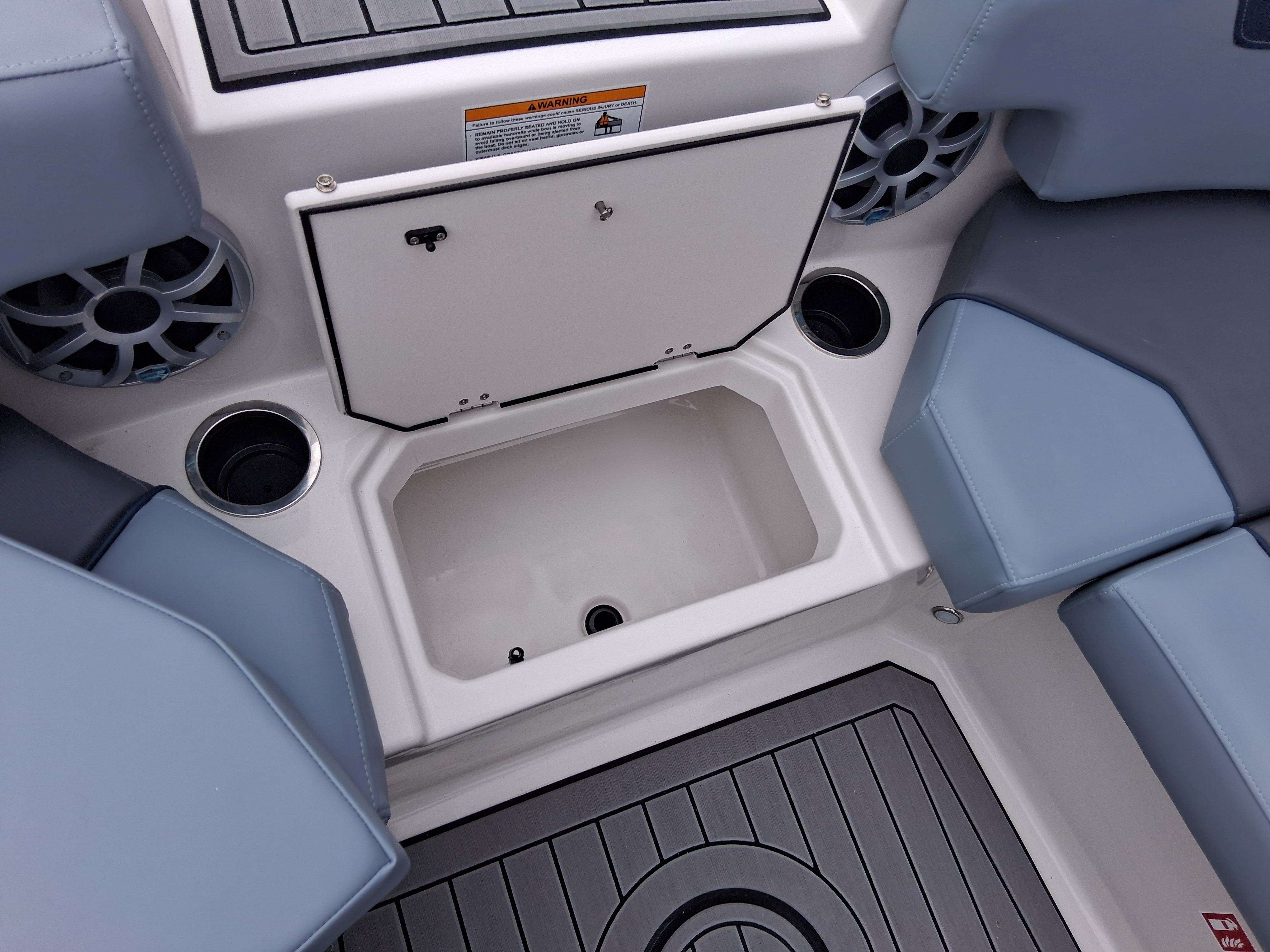  Starcraft SVX 210 IO-18