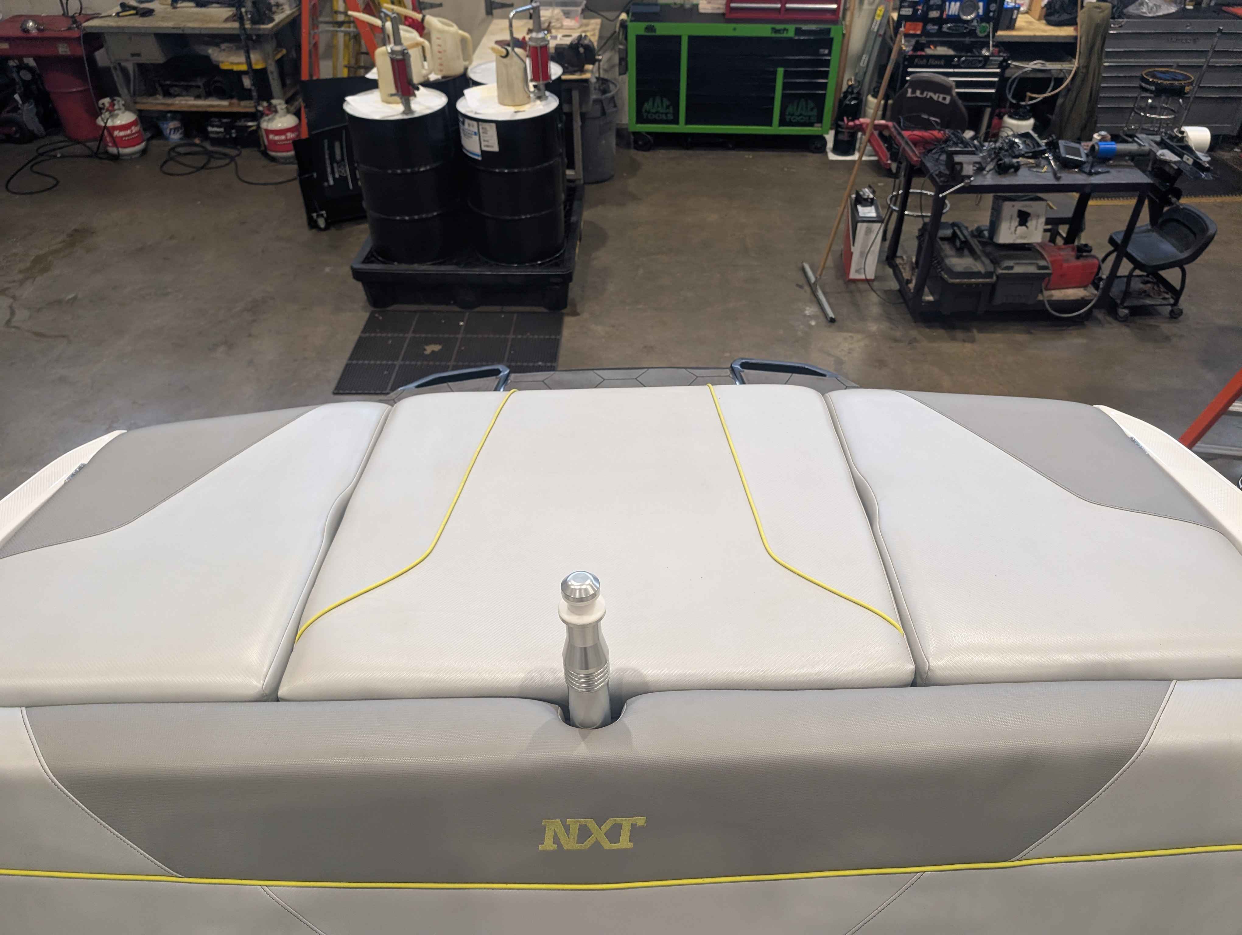 boat-carouselImage-image