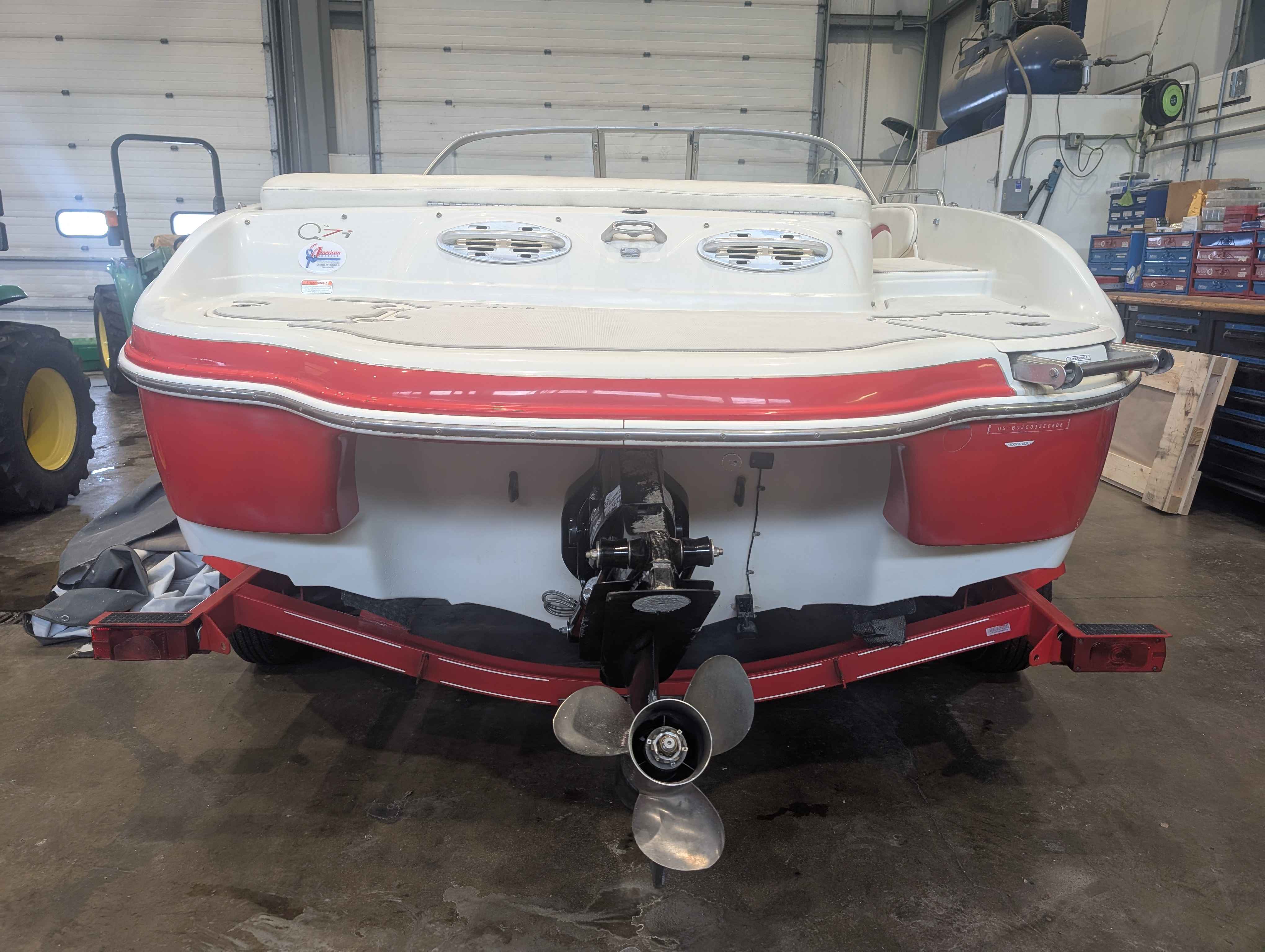 boat-carouselImage-image