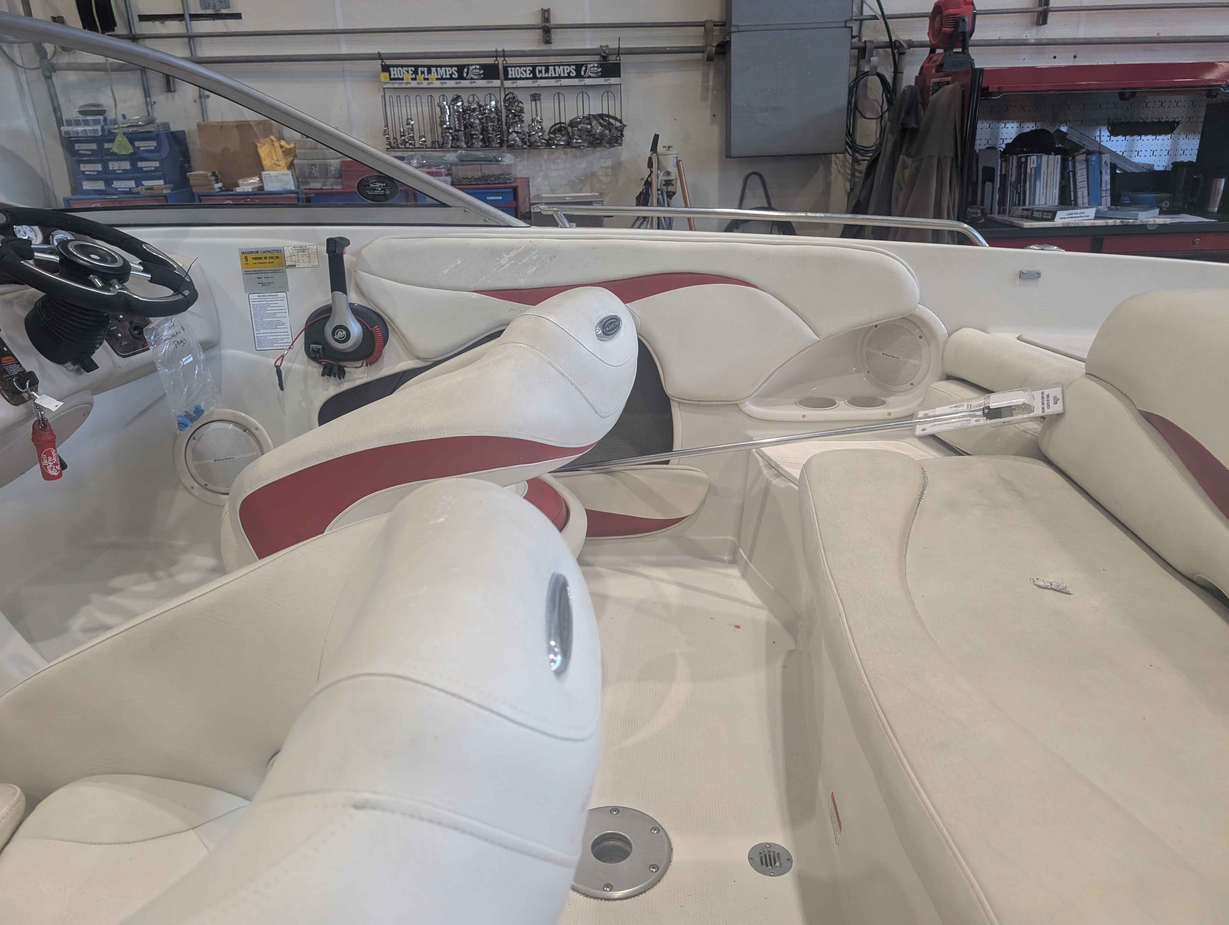 boat-carouselImage-image