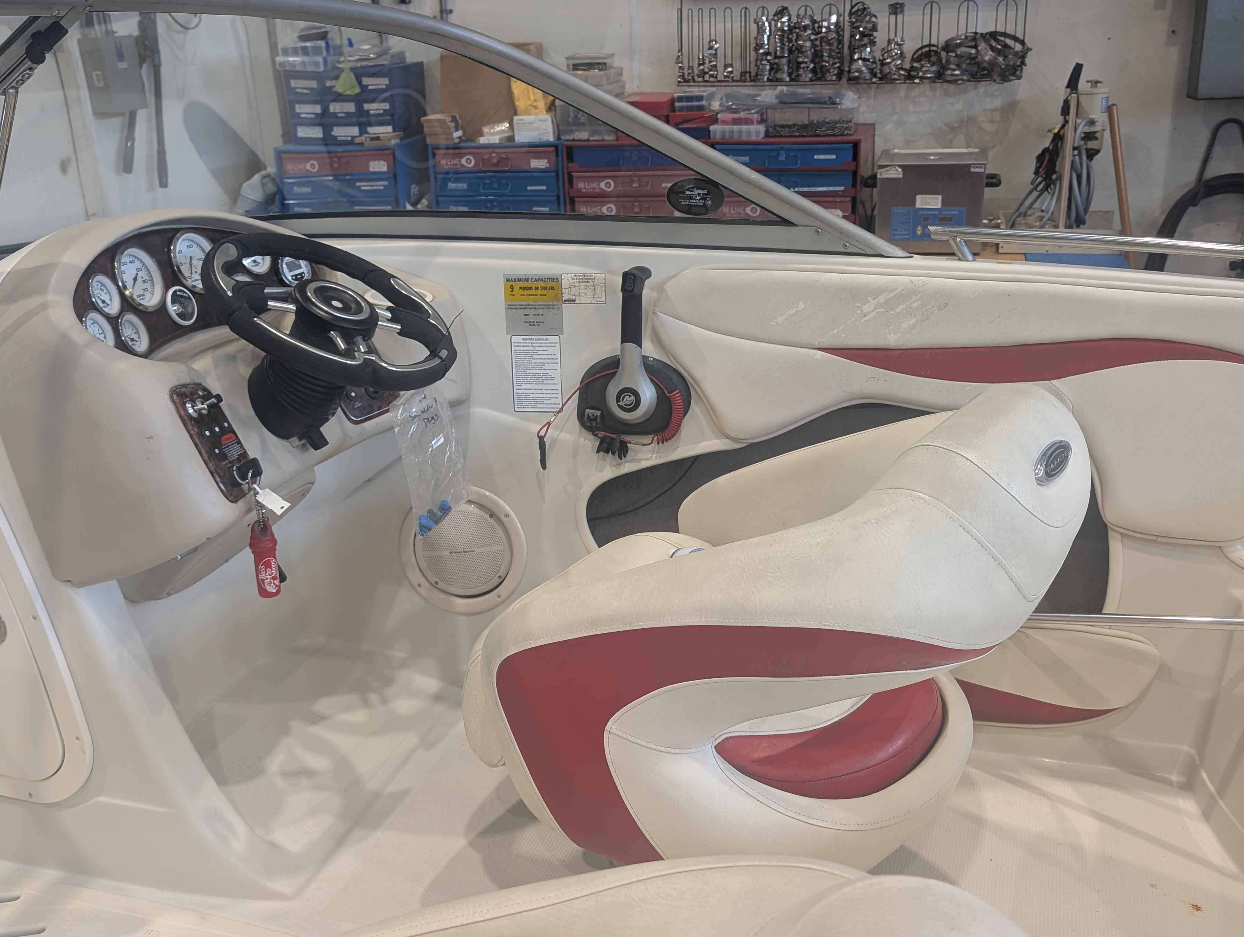 boat-carouselImage-image