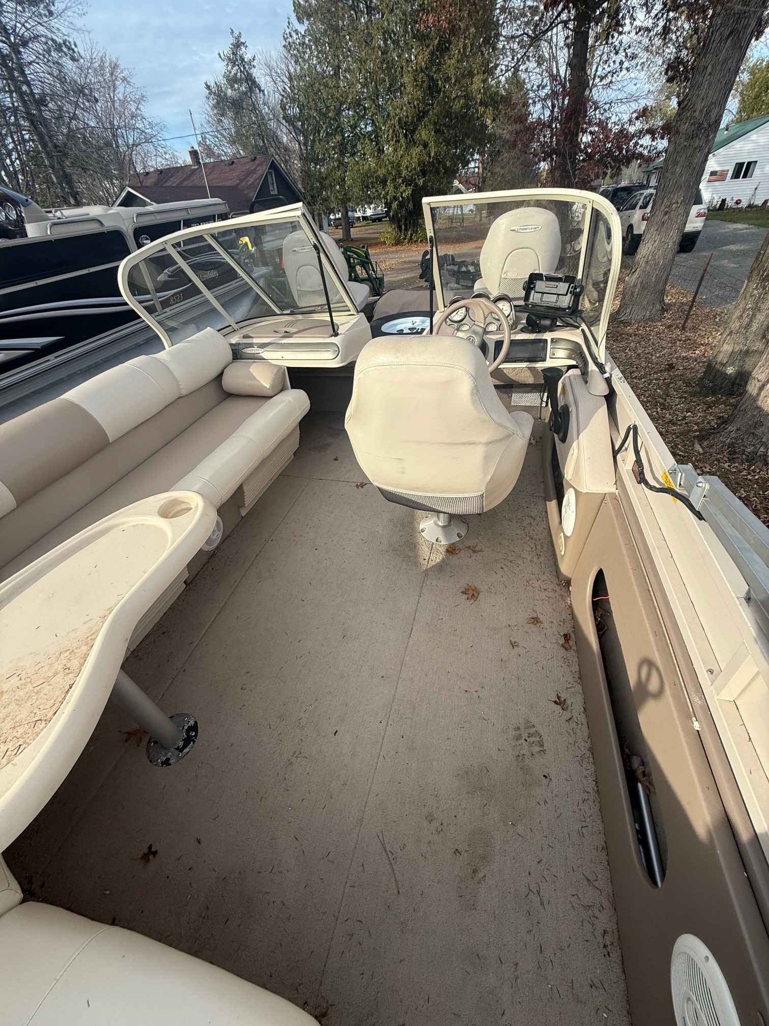 boat-carouselImage-image